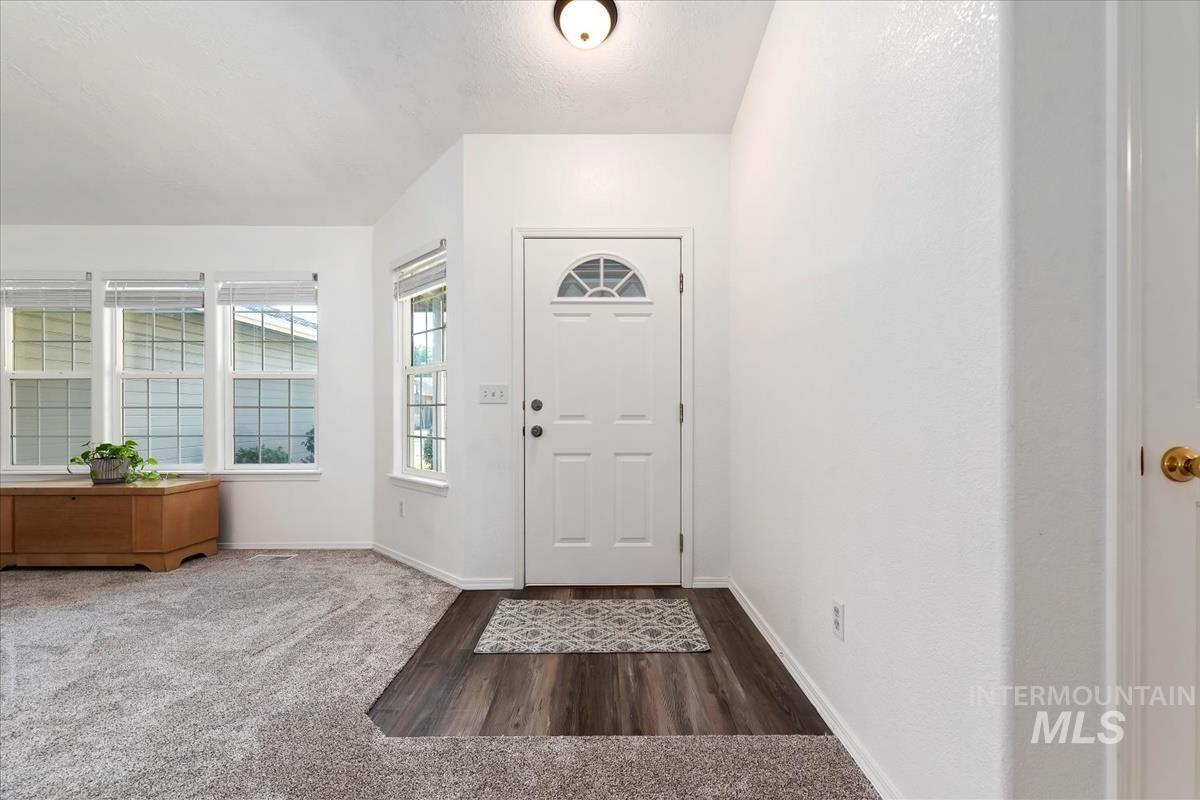 2214 E Katelyn dr., Meridian, Idaho 83646, 3 Bedrooms, 2 Bathrooms, Residential For Sale, Price $469,000,MLS 99003754