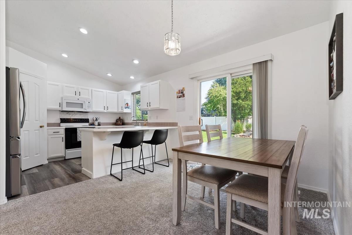 2214 E Katelyn dr., Meridian, Idaho 83646, 3 Bedrooms, 2 Bathrooms, Residential For Sale, Price $469,000,MLS 99003754