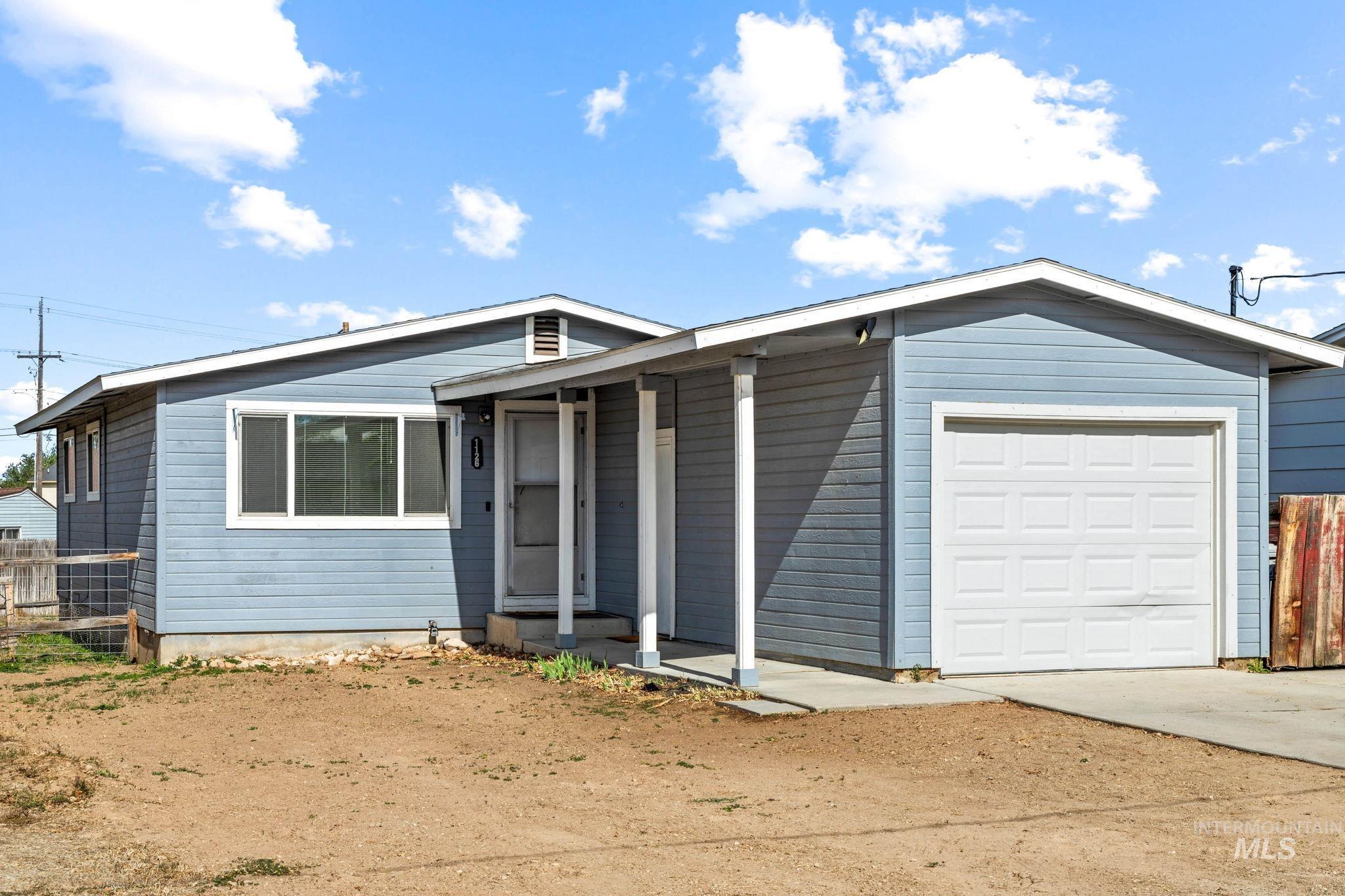 1126 Powell Ave., Nampa, Idaho 83687, 3 Bedrooms, 1 Bathroom, Residential For Sale, Price $329,900, 99003755