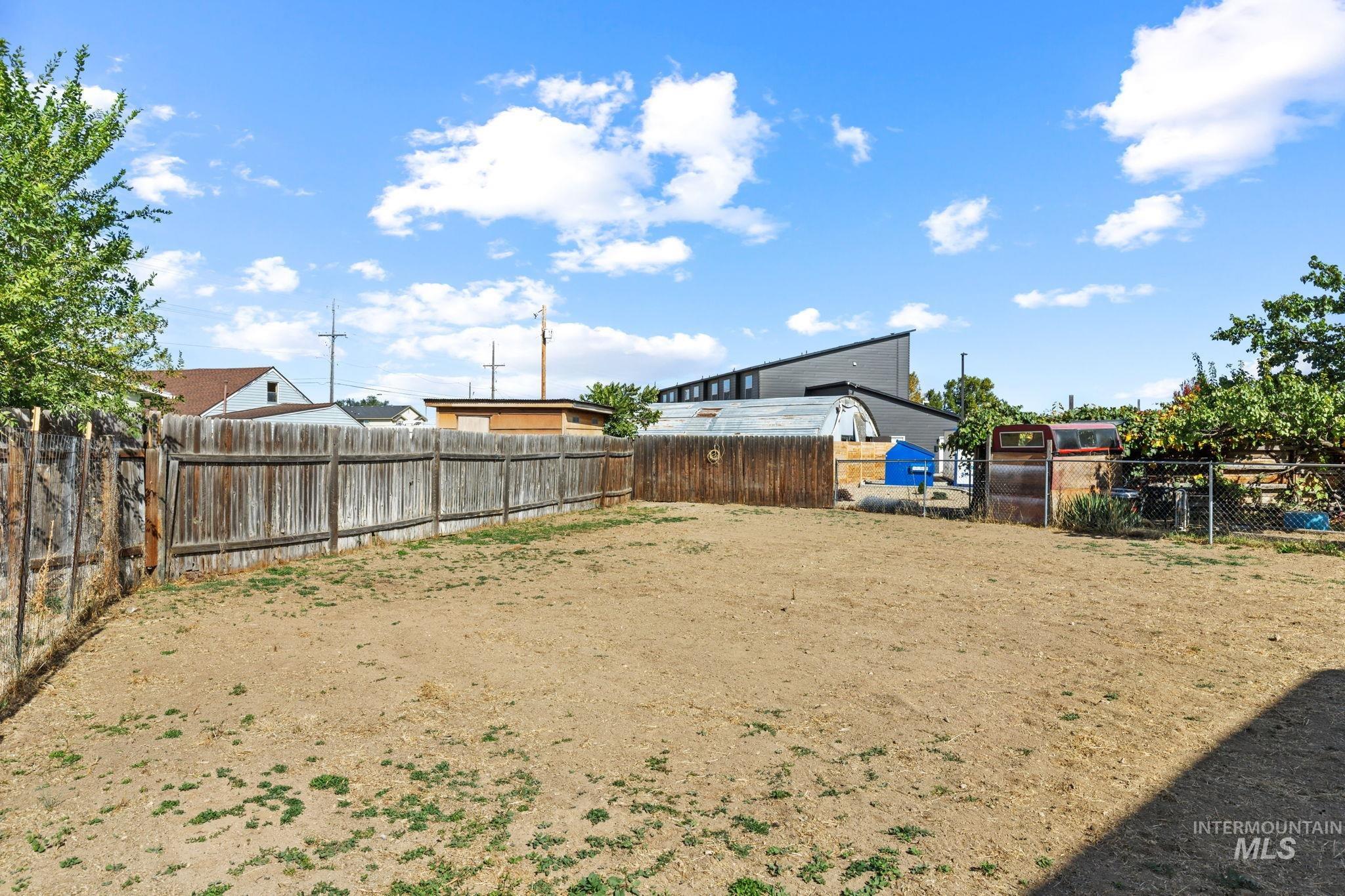 1126 Powell Ave., Nampa, Idaho 83687, 3 Bedrooms, 1 Bathroom, Residential For Sale, Price $329,900, 99003755