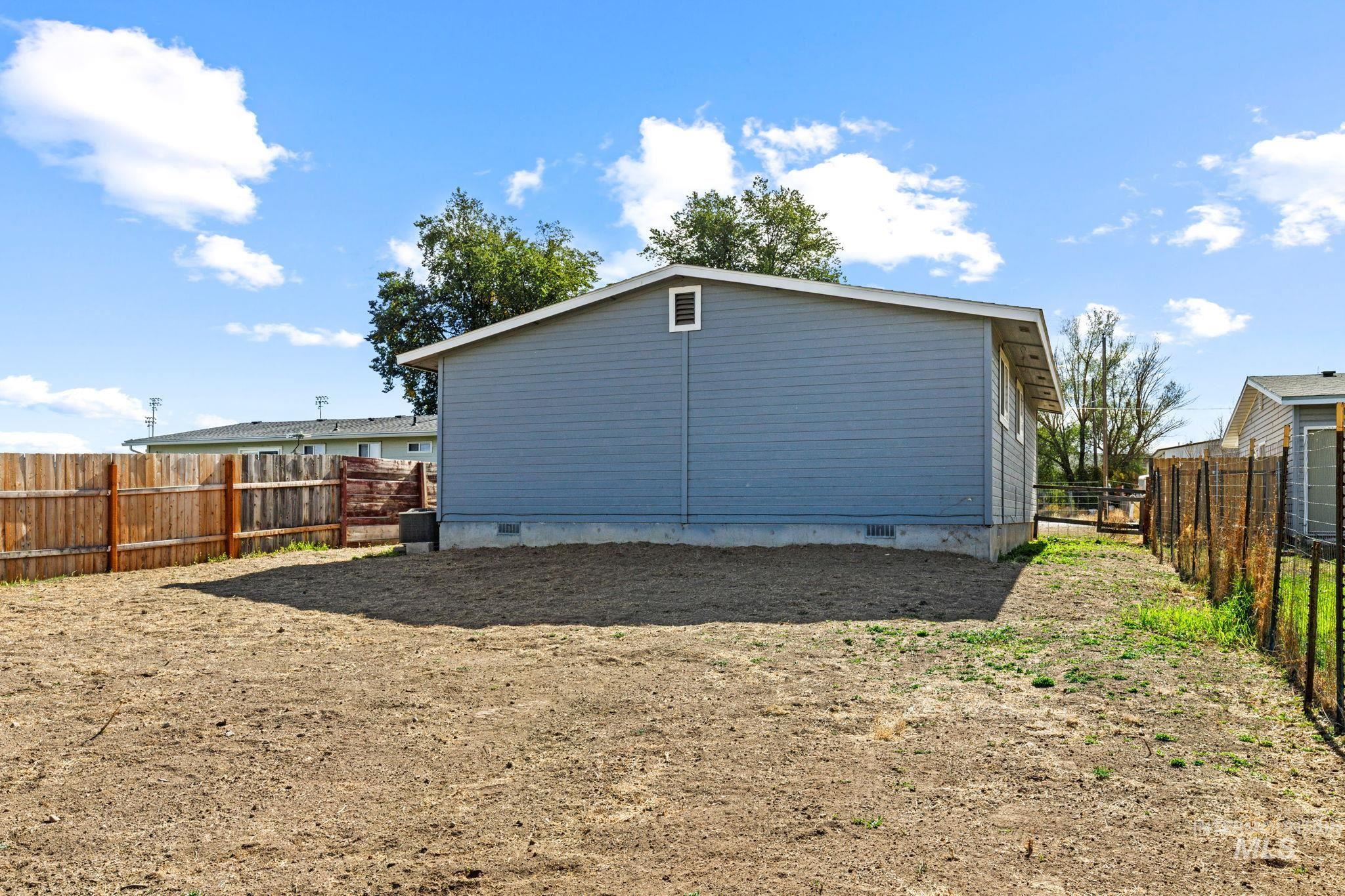 1126 Powell Ave., Nampa, Idaho 83687, 3 Bedrooms, 1 Bathroom, Residential For Sale, Price $329,900, 99003755