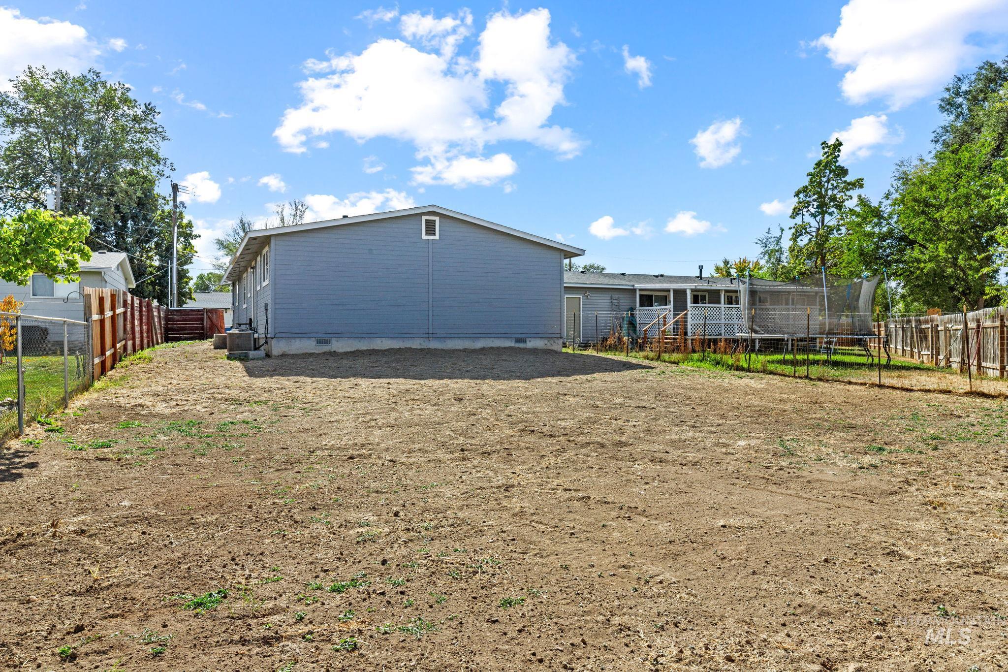 1126 Powell Ave., Nampa, Idaho 83687, 3 Bedrooms, 1 Bathroom, Residential For Sale, Price $329,900, 99003755