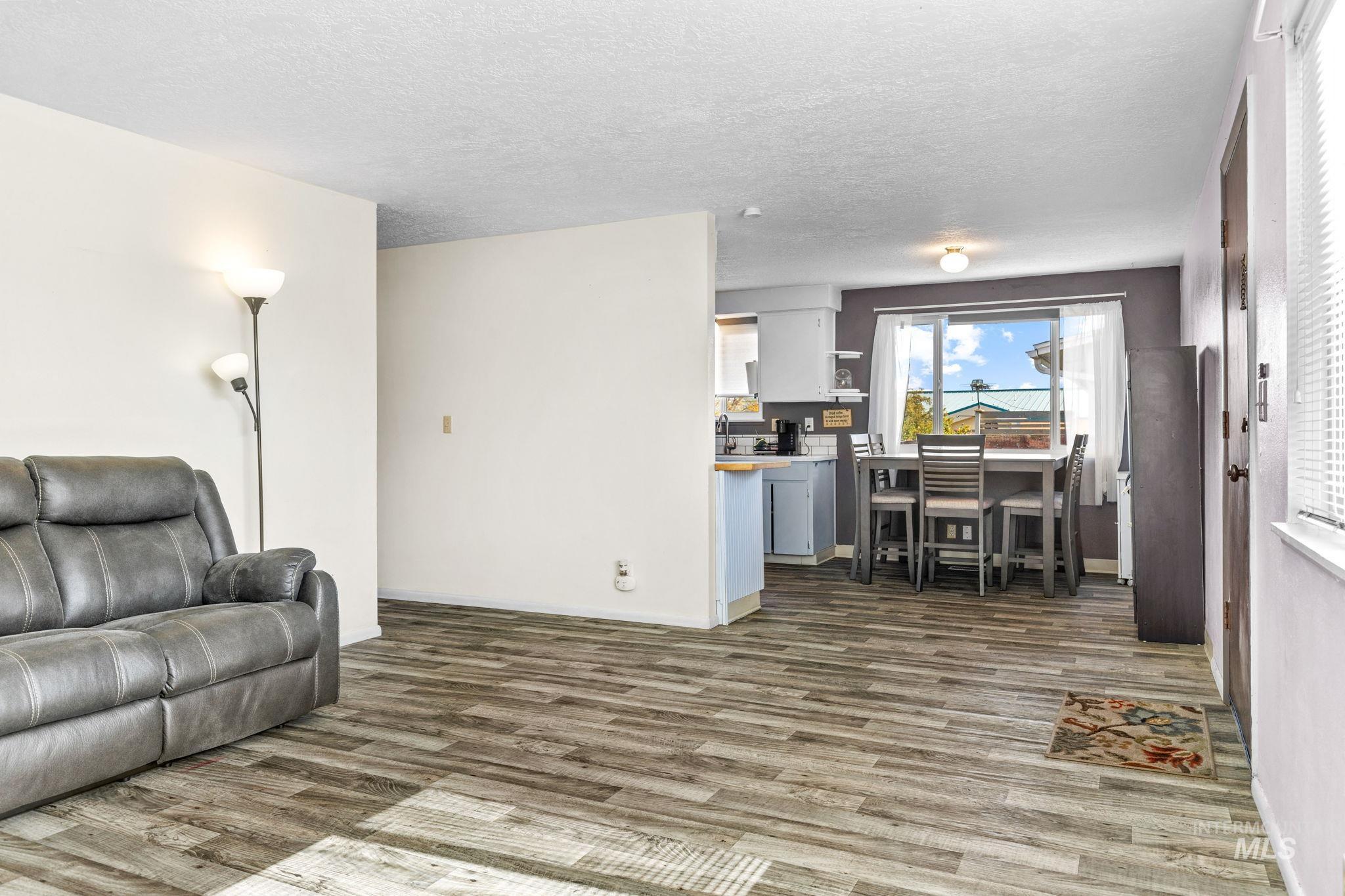1126 Powell Ave., Nampa, Idaho 83687, 3 Bedrooms, 1 Bathroom, Residential For Sale, Price $329,900, 99003755