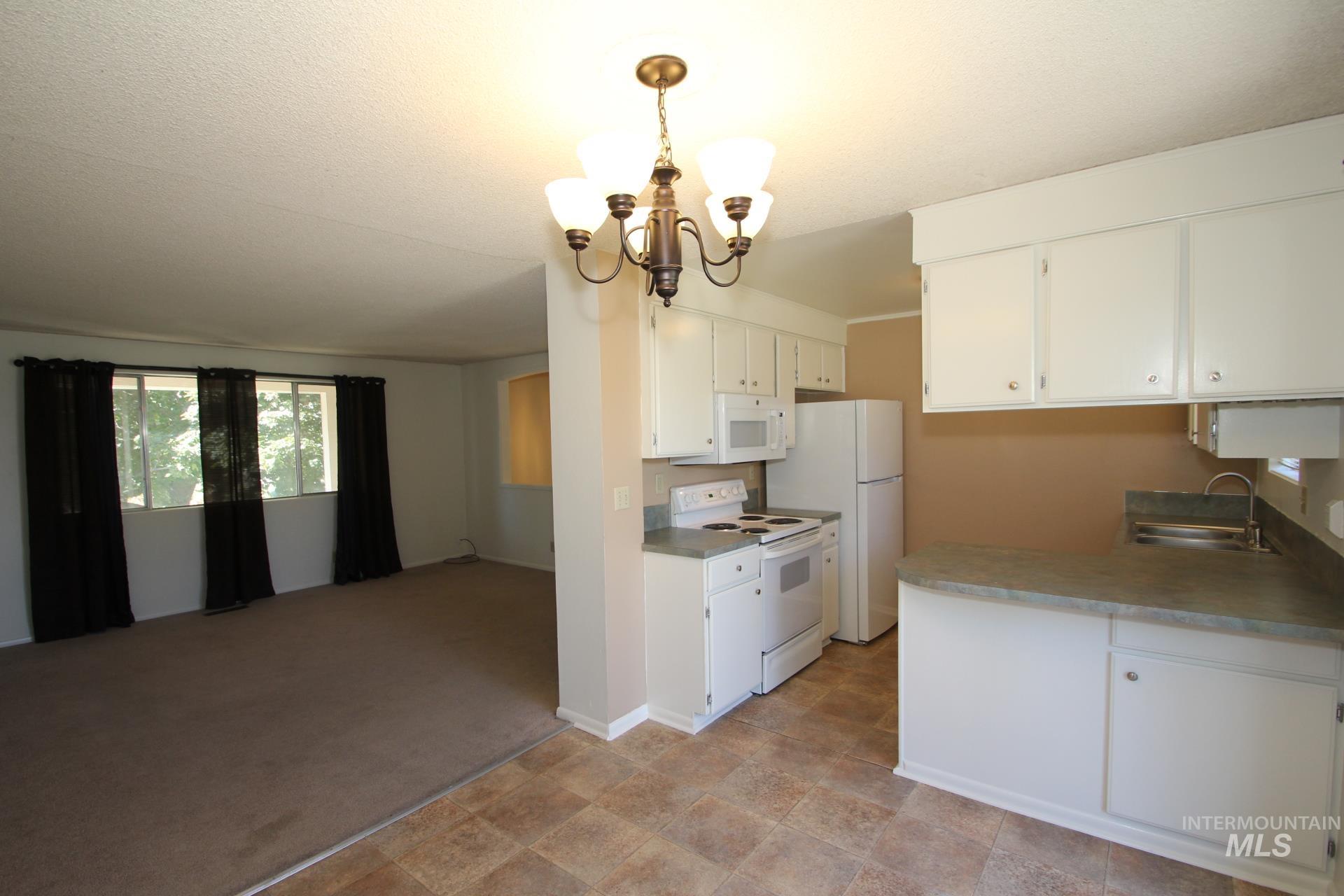 220 S Florence St., Nampa, Idaho 83686, 4 Bedrooms, 2 Bathrooms, Residential For Sale, Price $374,000, 99003756
