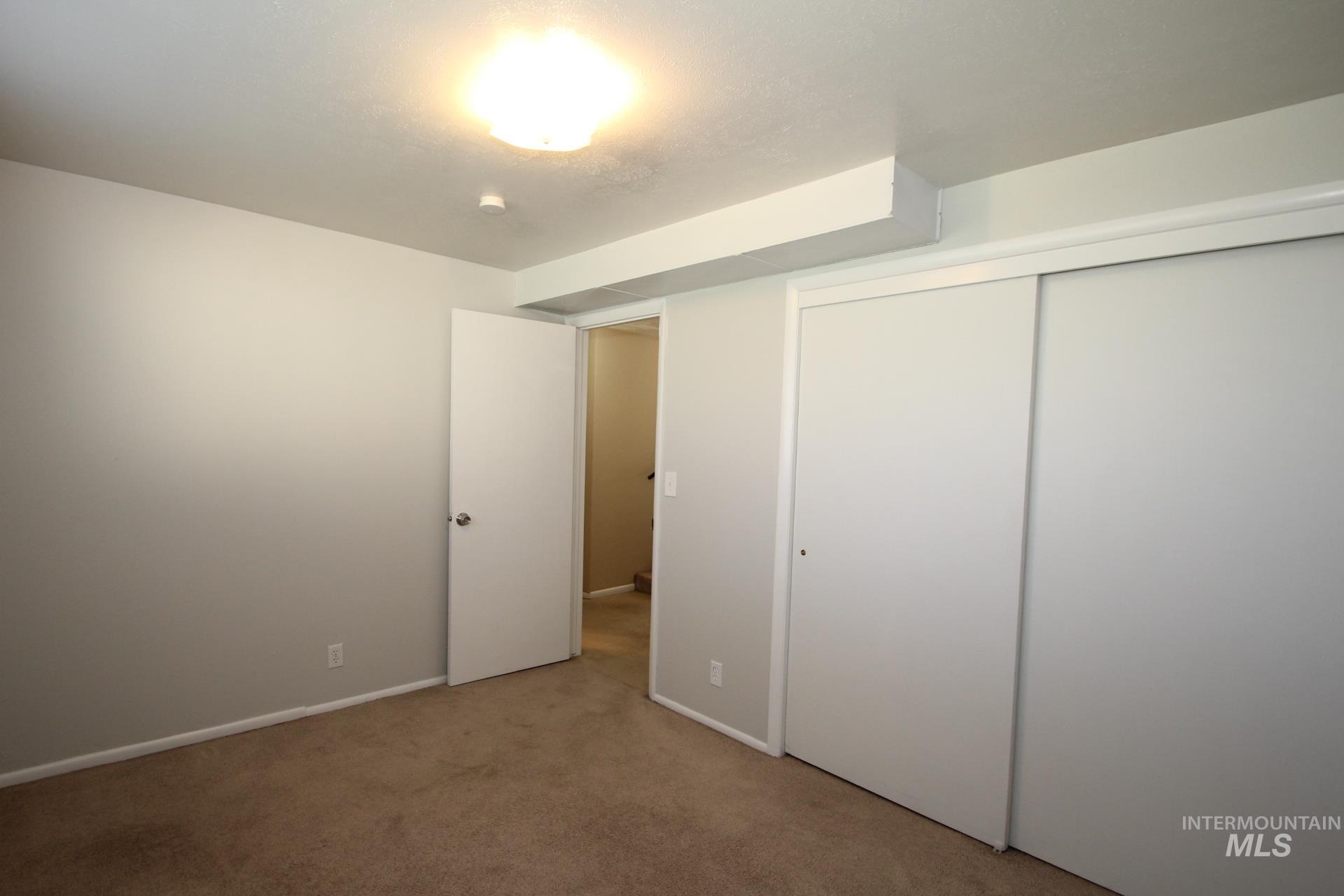 220 S Florence St., Nampa, Idaho 83686, 4 Bedrooms, 2 Bathrooms, Residential For Sale, Price $374,000, 99003756