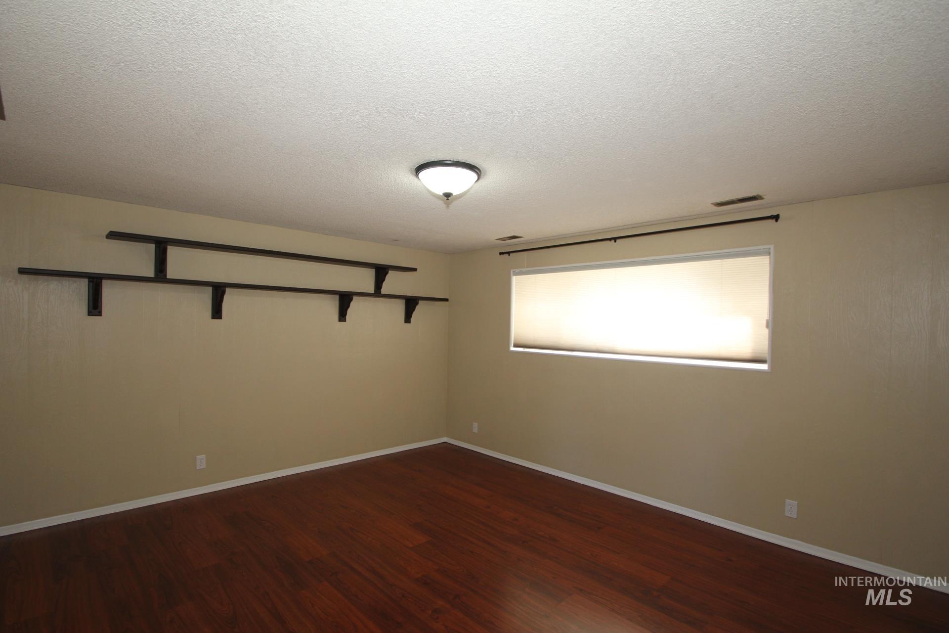 220 S Florence St., Nampa, Idaho 83686, 4 Bedrooms, 2 Bathrooms, Residential For Sale, Price $374,000, 99003756