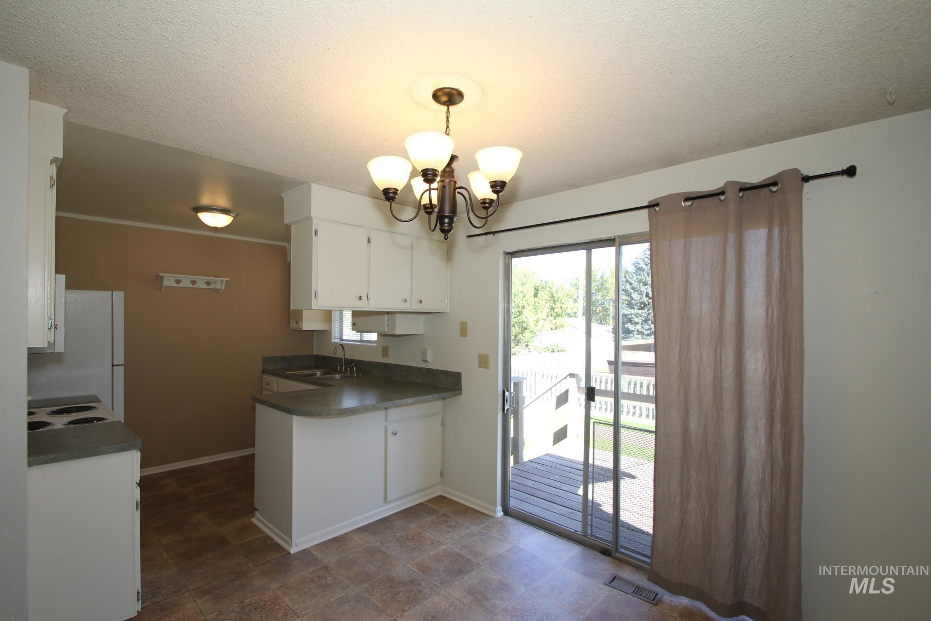 220 S Florence St., Nampa, Idaho 83686, 4 Bedrooms, 2 Bathrooms, Residential For Sale, Price $374,000, 99003756