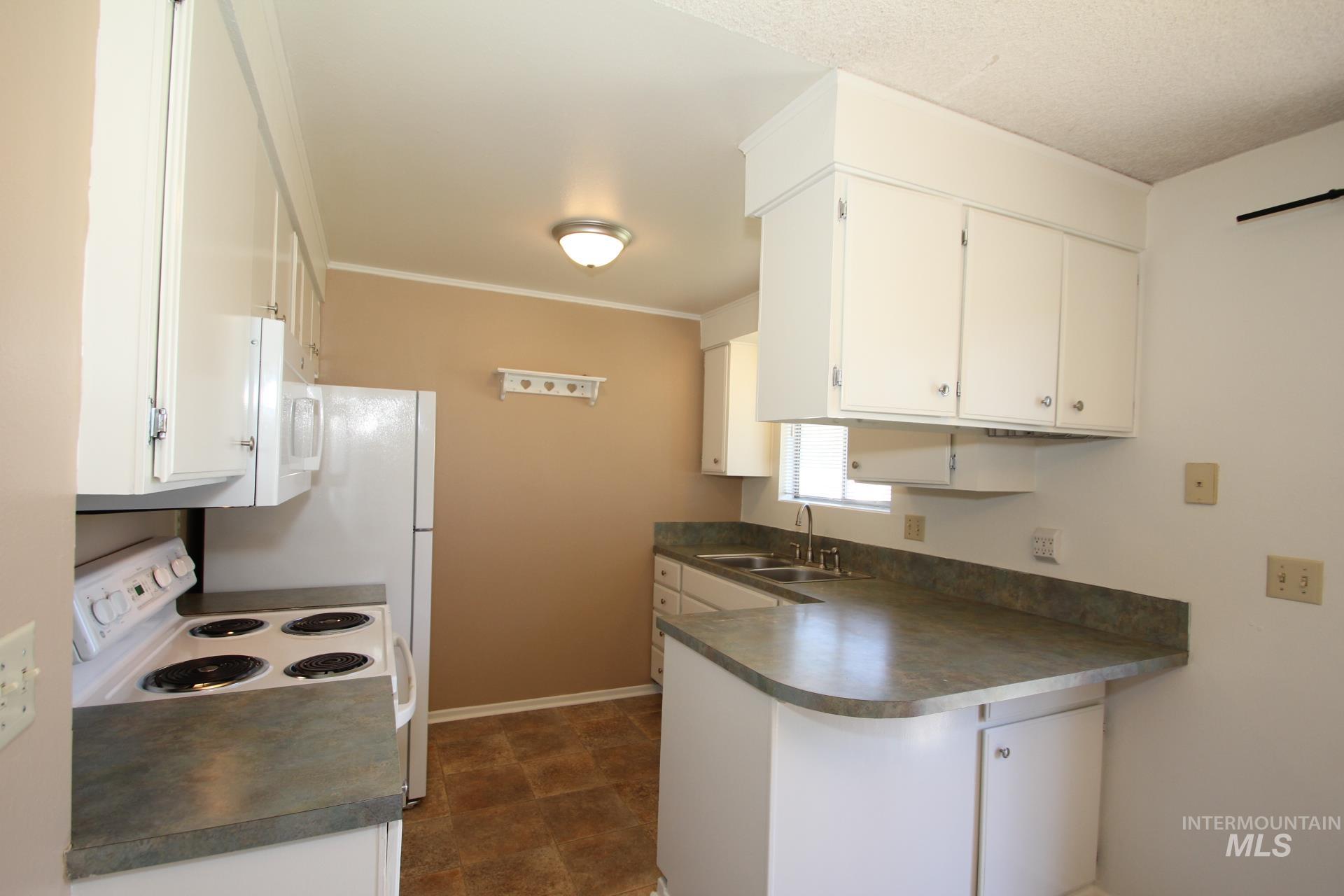 220 S Florence St., Nampa, Idaho 83686, 4 Bedrooms, 2 Bathrooms, Residential For Sale, Price $374,000, 99003756