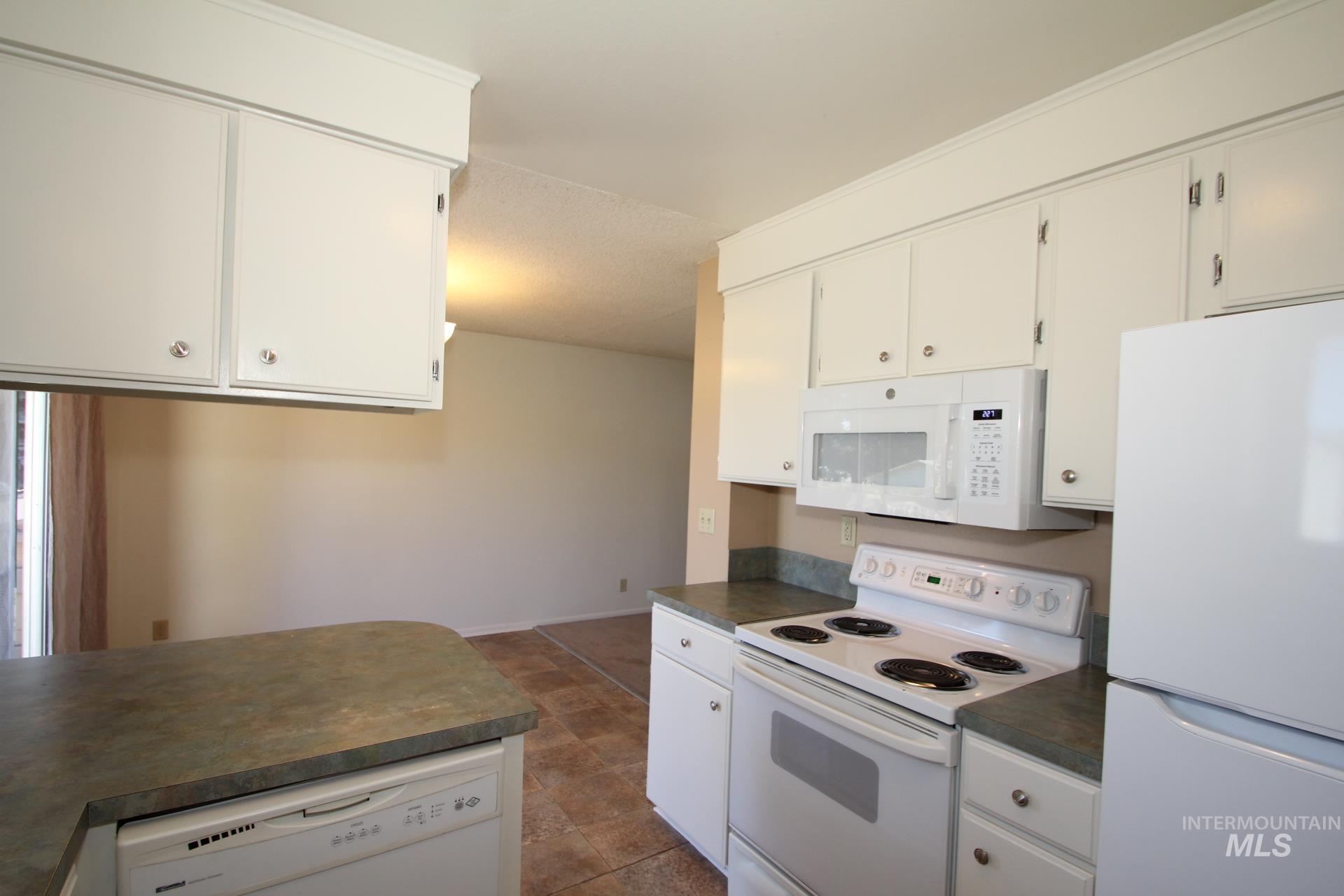 220 S Florence St., Nampa, Idaho 83686, 4 Bedrooms, 2 Bathrooms, Residential For Sale, Price $374,000, 99003756