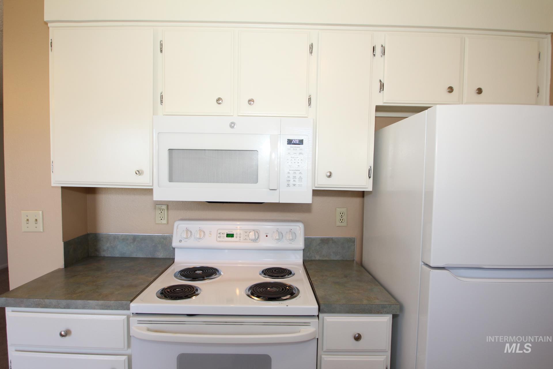 220 S Florence St., Nampa, Idaho 83686, 4 Bedrooms, 2 Bathrooms, Residential For Sale, Price $374,000, 99003756