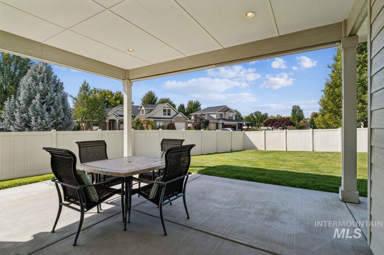 5479 N Plumcreek Way, Boise, Idaho 83713, 5 Bedrooms, 2.5 Bathrooms, Residential For Sale, Price $765,000, 99003757