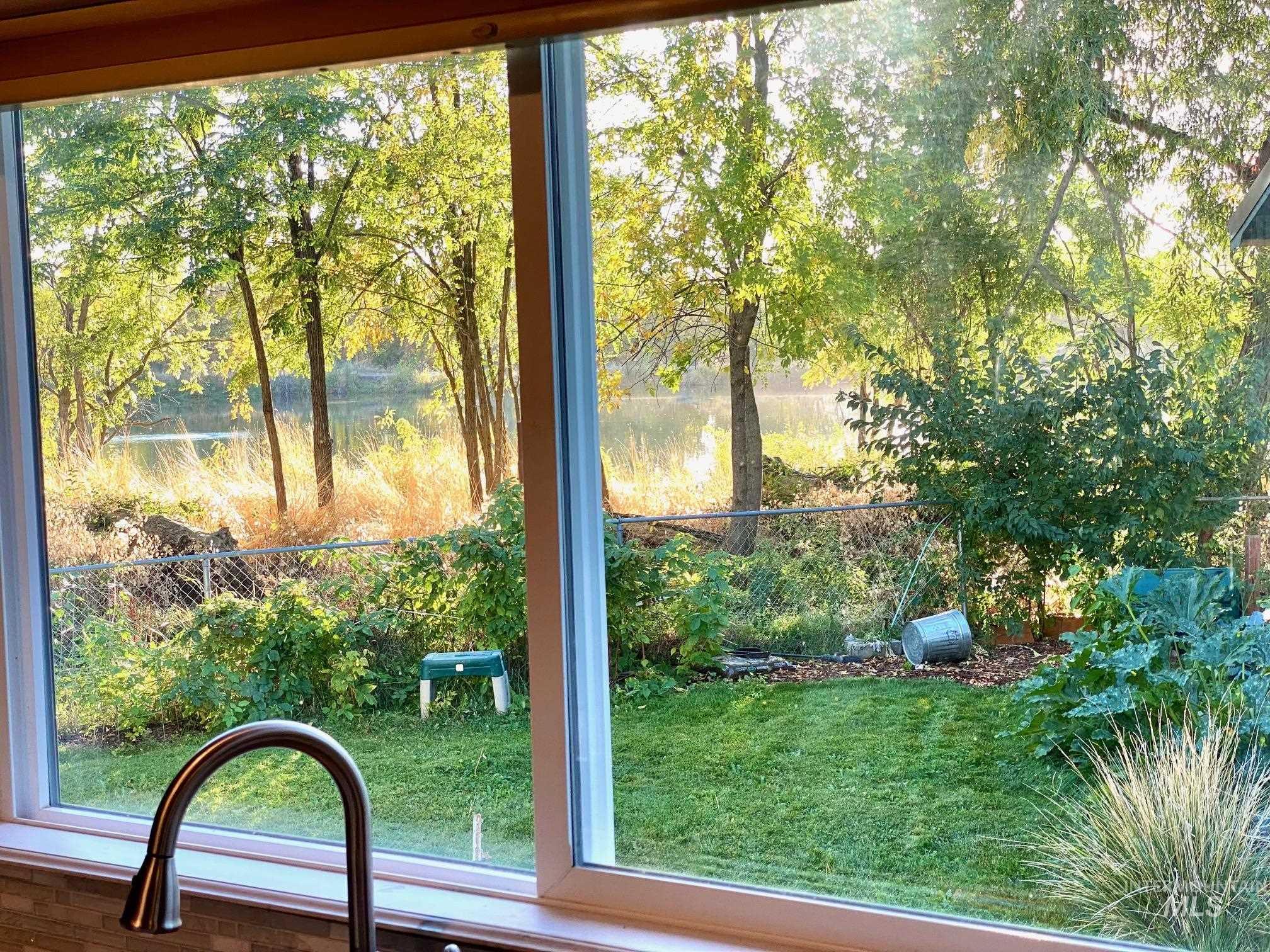 790 N Riviera Dr, Boise, Idaho 83703, 2 Bedrooms, 2 Bathrooms, Residential For Sale, Price $134,990, 99003758