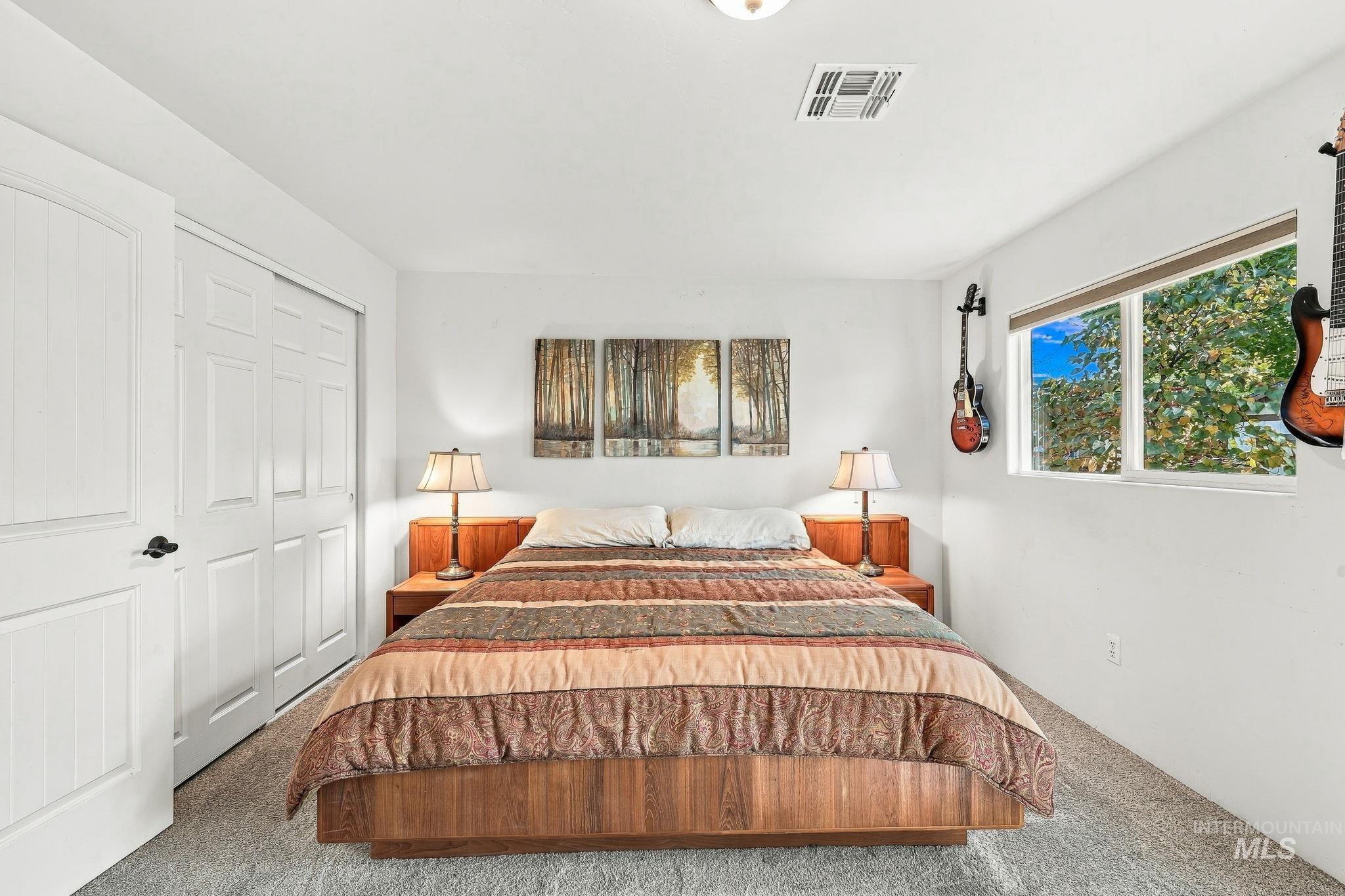 790 N Riviera Dr, Boise, Idaho 83703, 2 Bedrooms, 2 Bathrooms, Residential For Sale, Price $134,990, 99003758