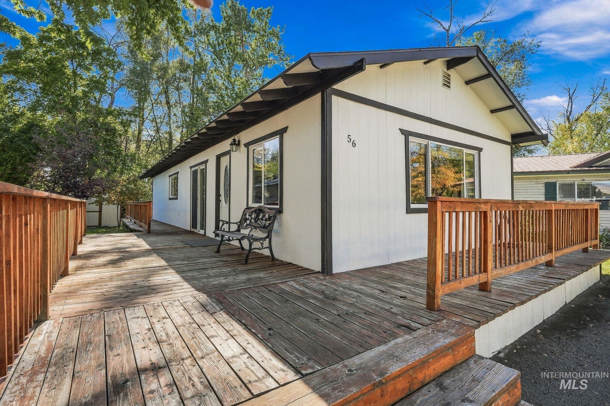 790 N Riviera Dr, Boise, Idaho 83703, 2 Bedrooms, 2 Bathrooms, Residential For Sale, Price $134,990, 99003758