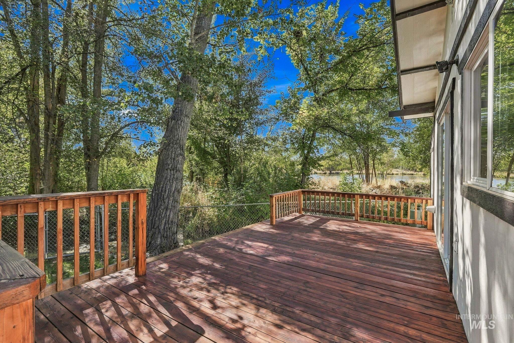 790 N Riviera Dr, Boise, Idaho 83703, 2 Bedrooms, 2 Bathrooms, Residential For Sale, Price $134,990, 99003758
