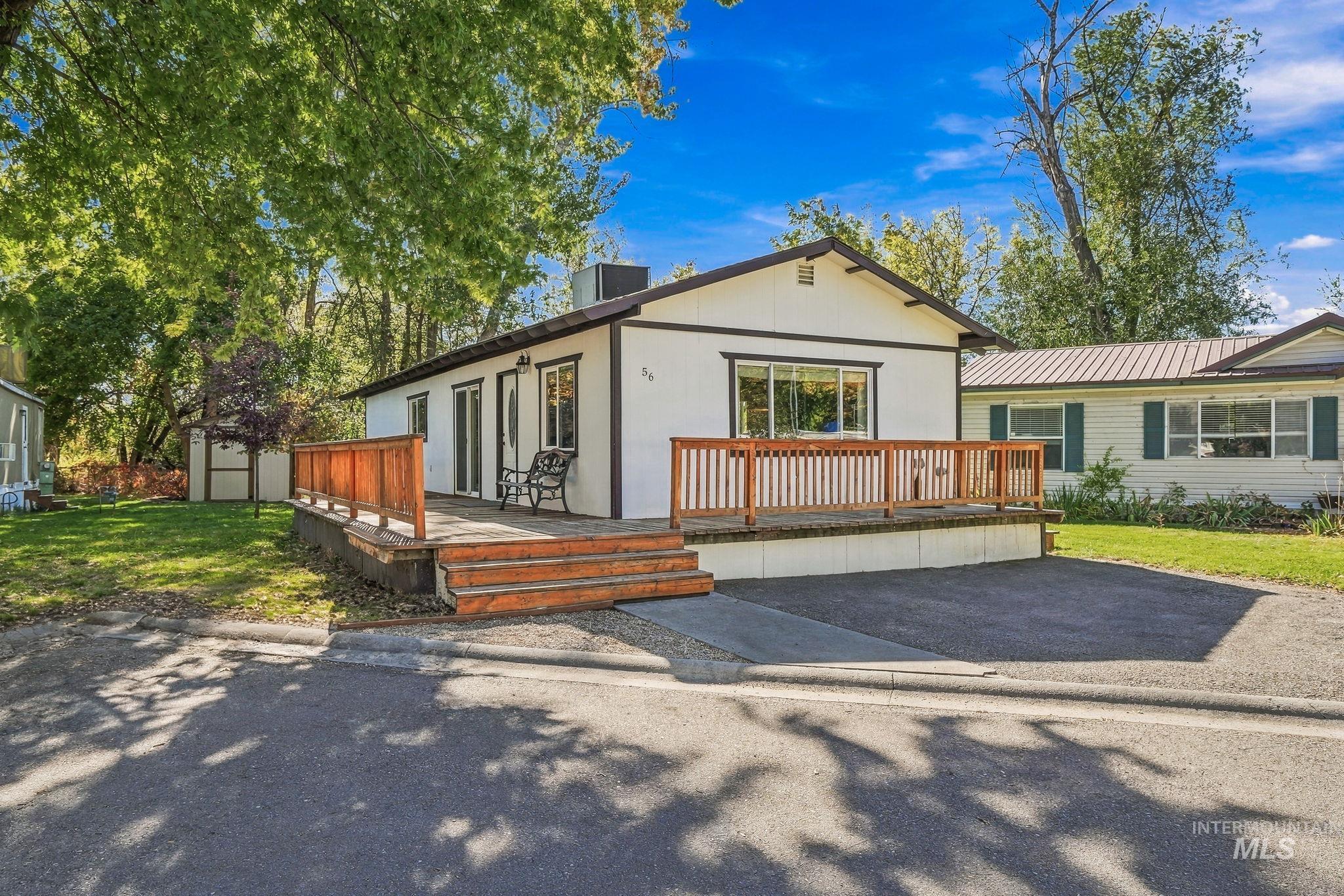 790 N Riviera Dr, Boise, Idaho 83703, 2 Bedrooms, 2 Bathrooms, Residential For Sale, Price $134,990, 99003758