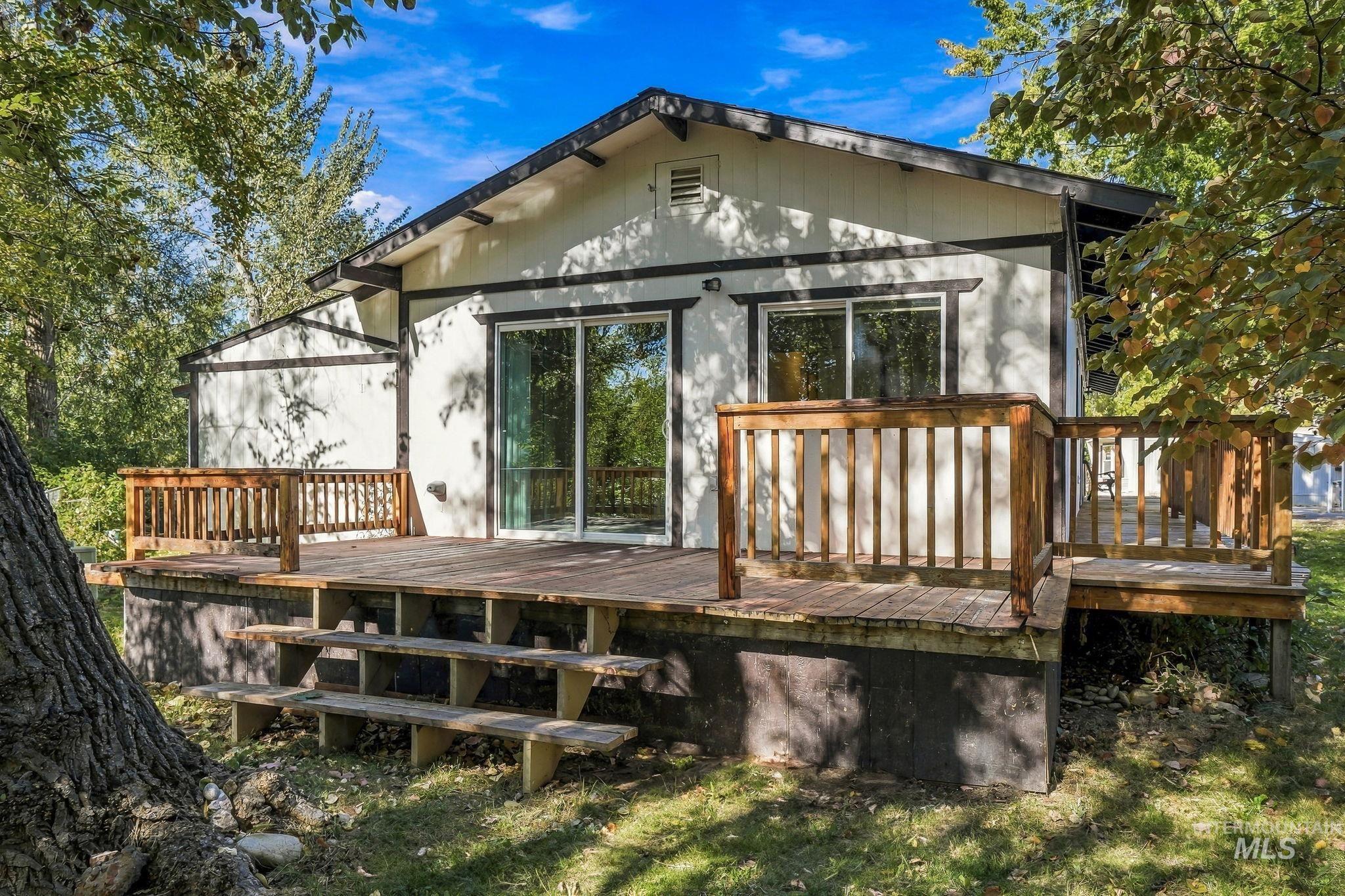 790 N Riviera Dr, Boise, Idaho 83703, 2 Bedrooms, 2 Bathrooms, Residential For Sale, Price $134,990, 99003758