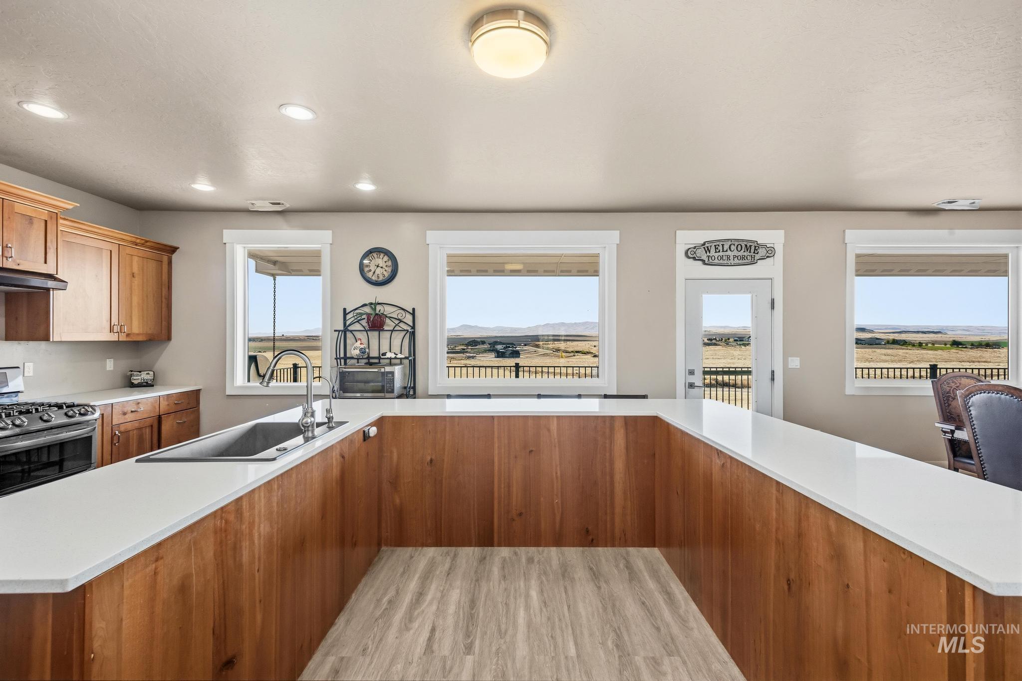 9531 Pump Rd., Nampa, Idaho 83686, 5 Bedrooms, 4 Bathrooms, Residential For Sale, Price $850,000, 99003761