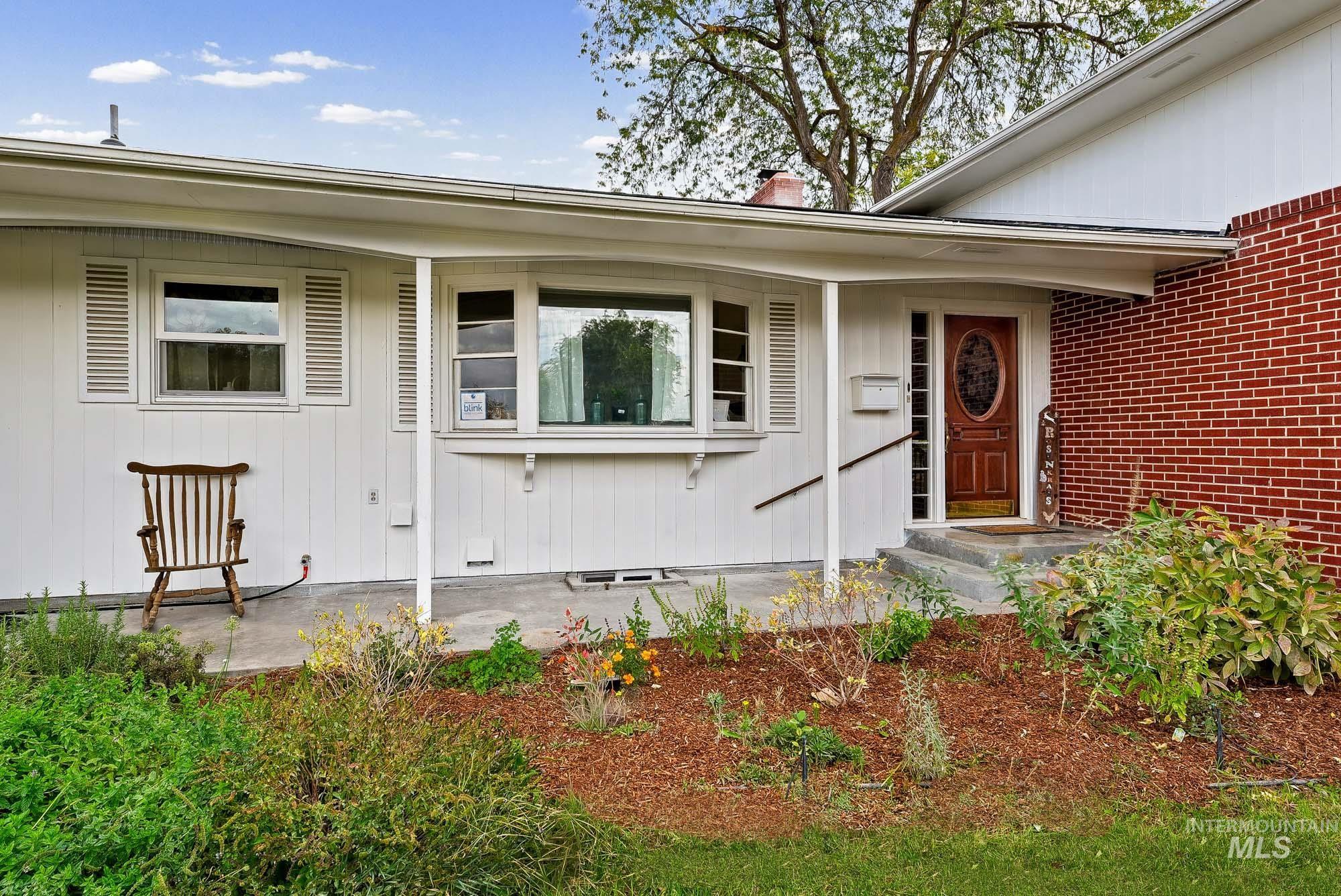 2015 Idaho Ave, Caldwell, Idaho 83605, 4 Bedrooms, 3 Bathrooms, Residential For Sale, Price $650,000, 99003762
