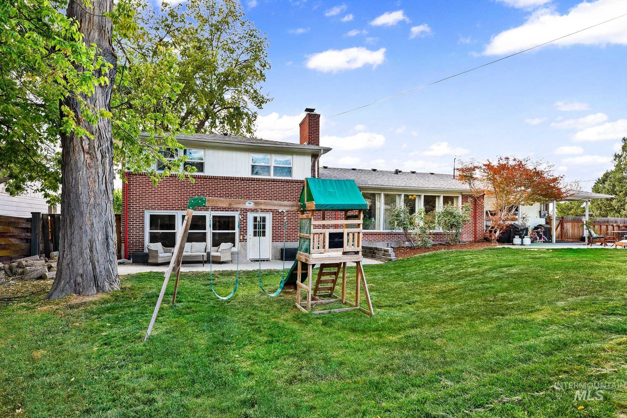 2015 Idaho Ave, Caldwell, Idaho 83605, 4 Bedrooms, 3 Bathrooms, Residential For Sale, Price $650,000, 99003762