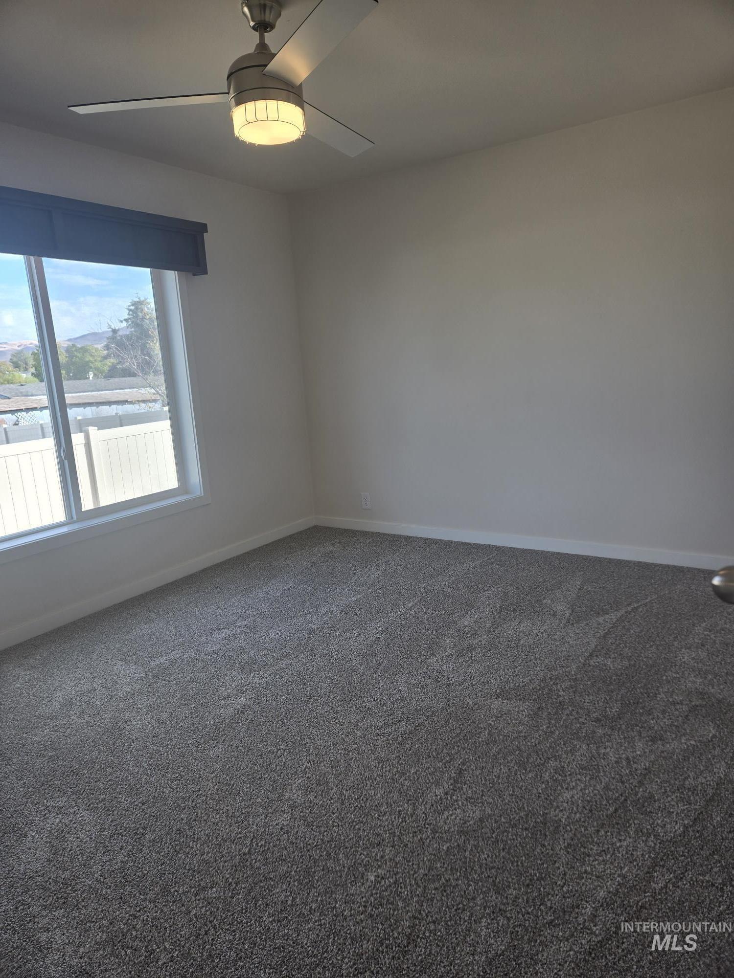 8514 Blue Hill, Boise, Idaho 83716, 3 Bedrooms, 2 Bathrooms, Residential For Sale, Price $175,000, 99003763