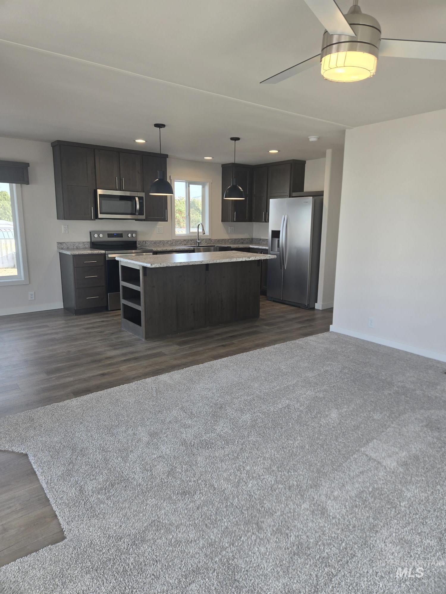 8514 Blue Hill, Boise, Idaho 83716, 3 Bedrooms, 2 Bathrooms, Residential For Sale, Price $175,000, 99003763