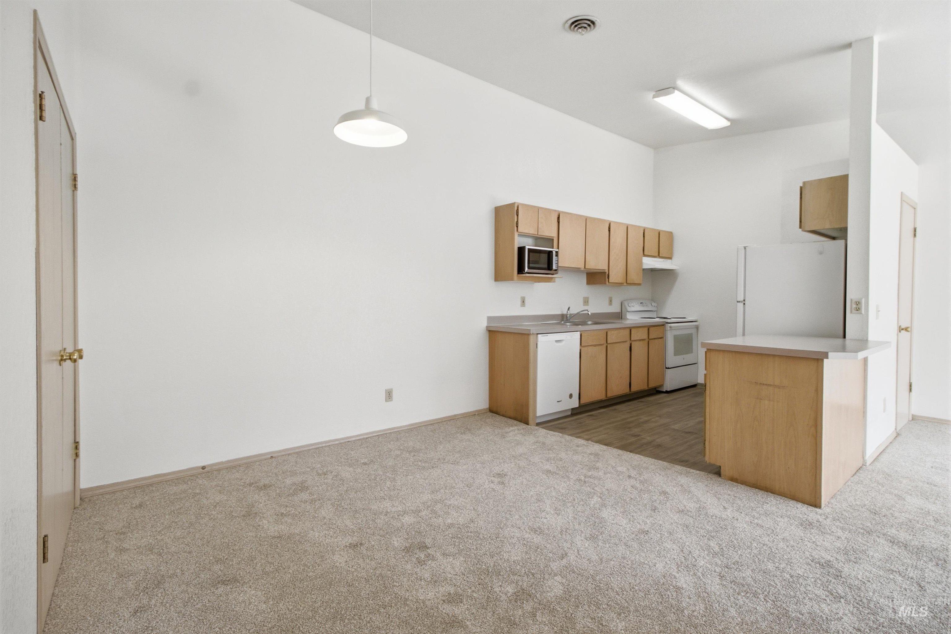 1493 Northwood Dr, Moscow, Idaho 83843, 3 Bedrooms, 2 Bathrooms, Residential For Sale, Price $209,000, 99003764