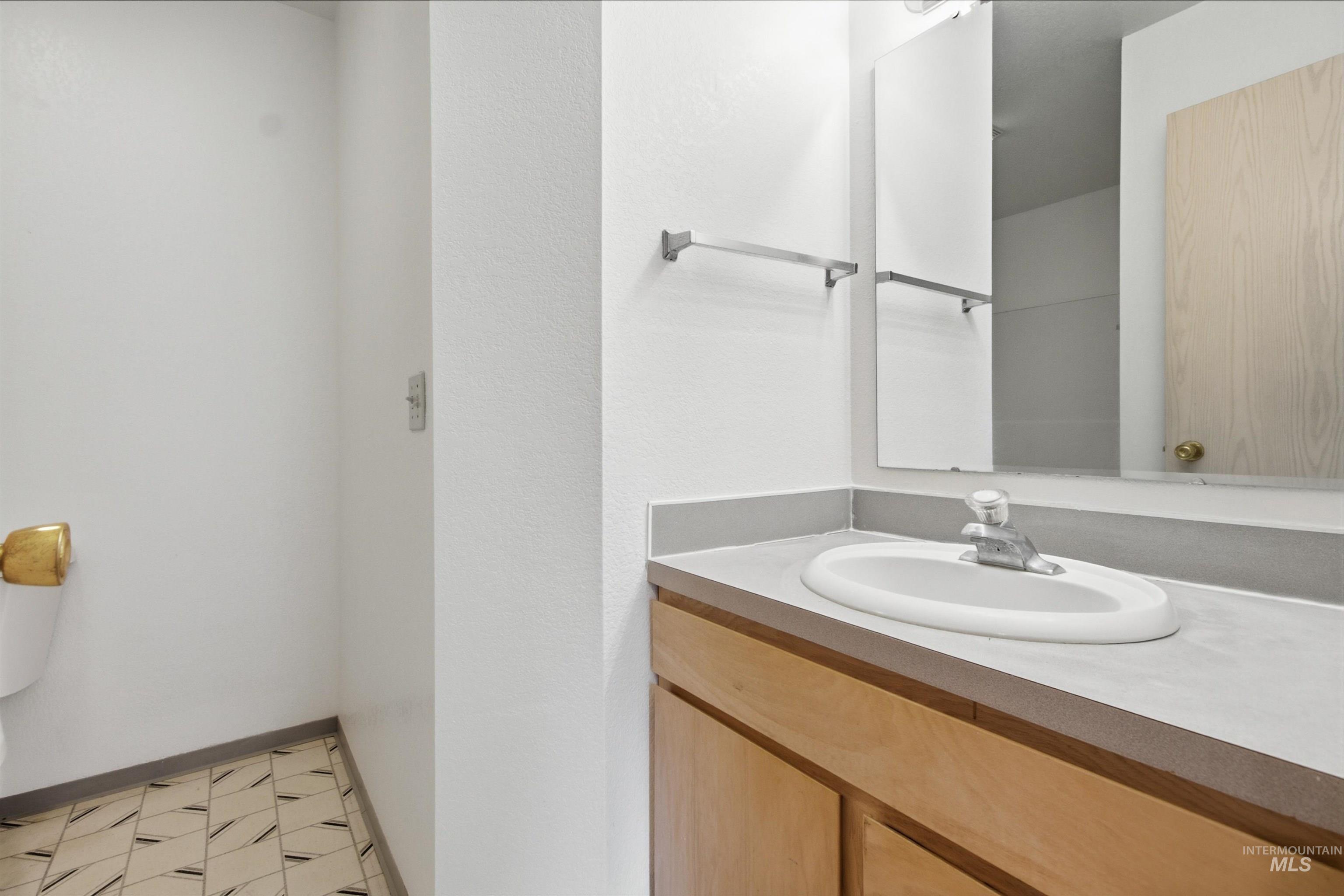 1493 Northwood Dr, Moscow, Idaho 83843, 3 Bedrooms, 2 Bathrooms, Residential For Sale, Price $209,000, 99003764