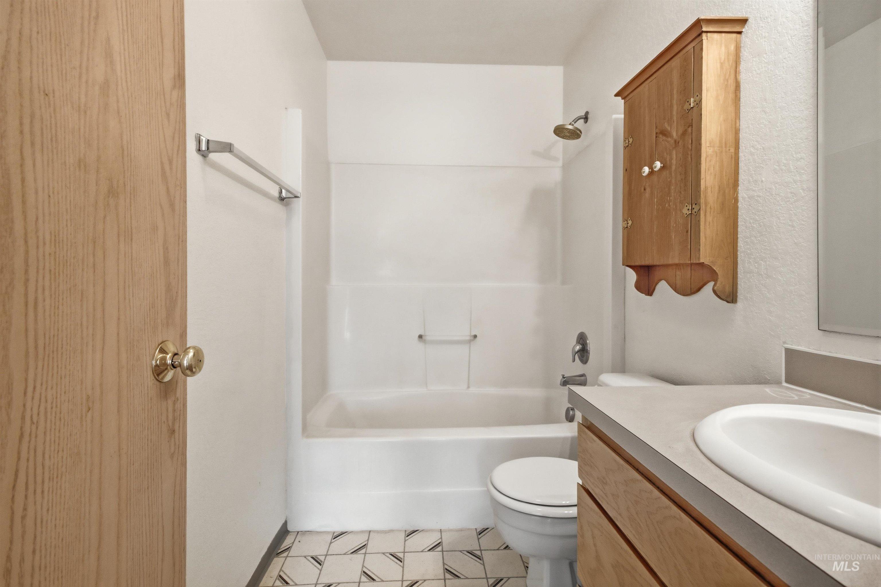 1493 Northwood Dr, Moscow, Idaho 83843, 3 Bedrooms, 2 Bathrooms, Residential For Sale, Price $209,000, 99003764