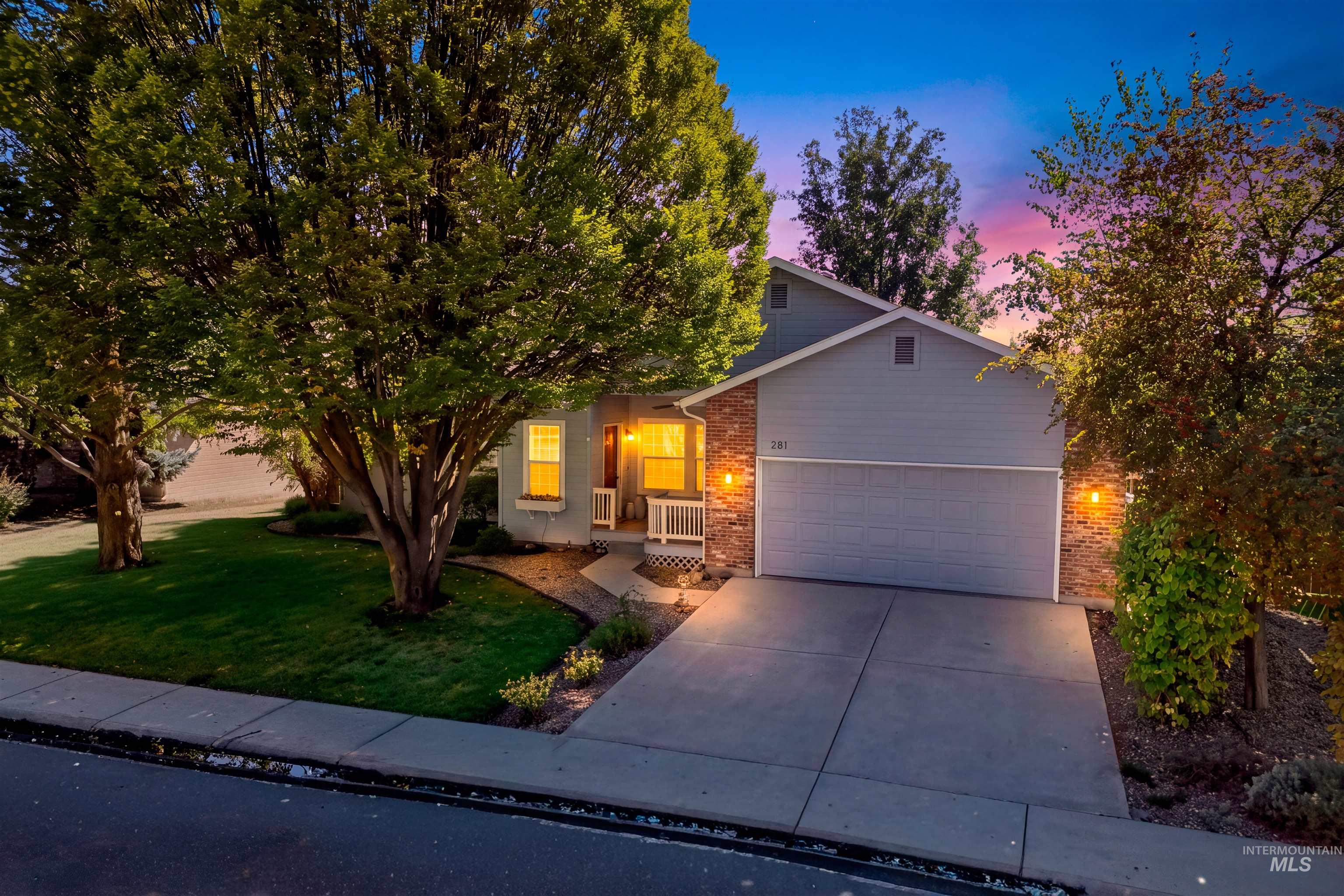 281 S Silverwood Way, Eagle, Idaho 83616, 3 Bedrooms, 2 Bathrooms, Residential For Sale, Price $534,900,MLS 99003774
