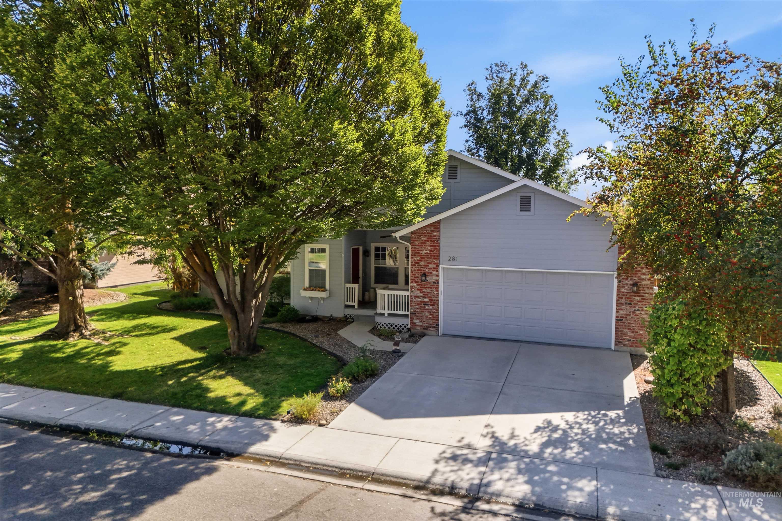 281 S Silverwood Way, Eagle, Idaho 83616, 3 Bedrooms, 2 Bathrooms, Residential For Sale, Price $534,900,MLS 99003774
