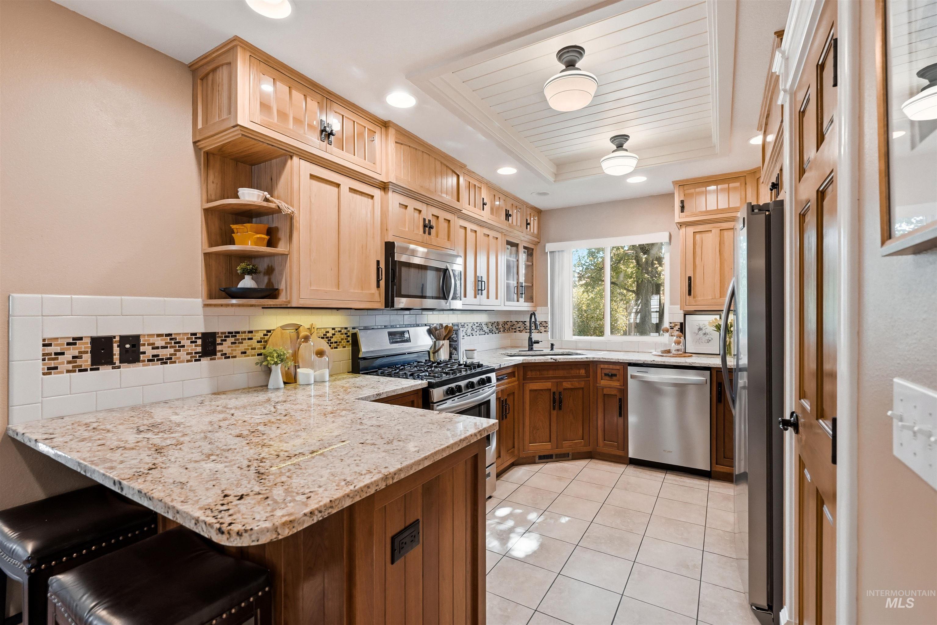 281 S Silverwood Way, Eagle, Idaho 83616, 3 Bedrooms, 2 Bathrooms, Residential For Sale, Price $534,900,MLS 99003774