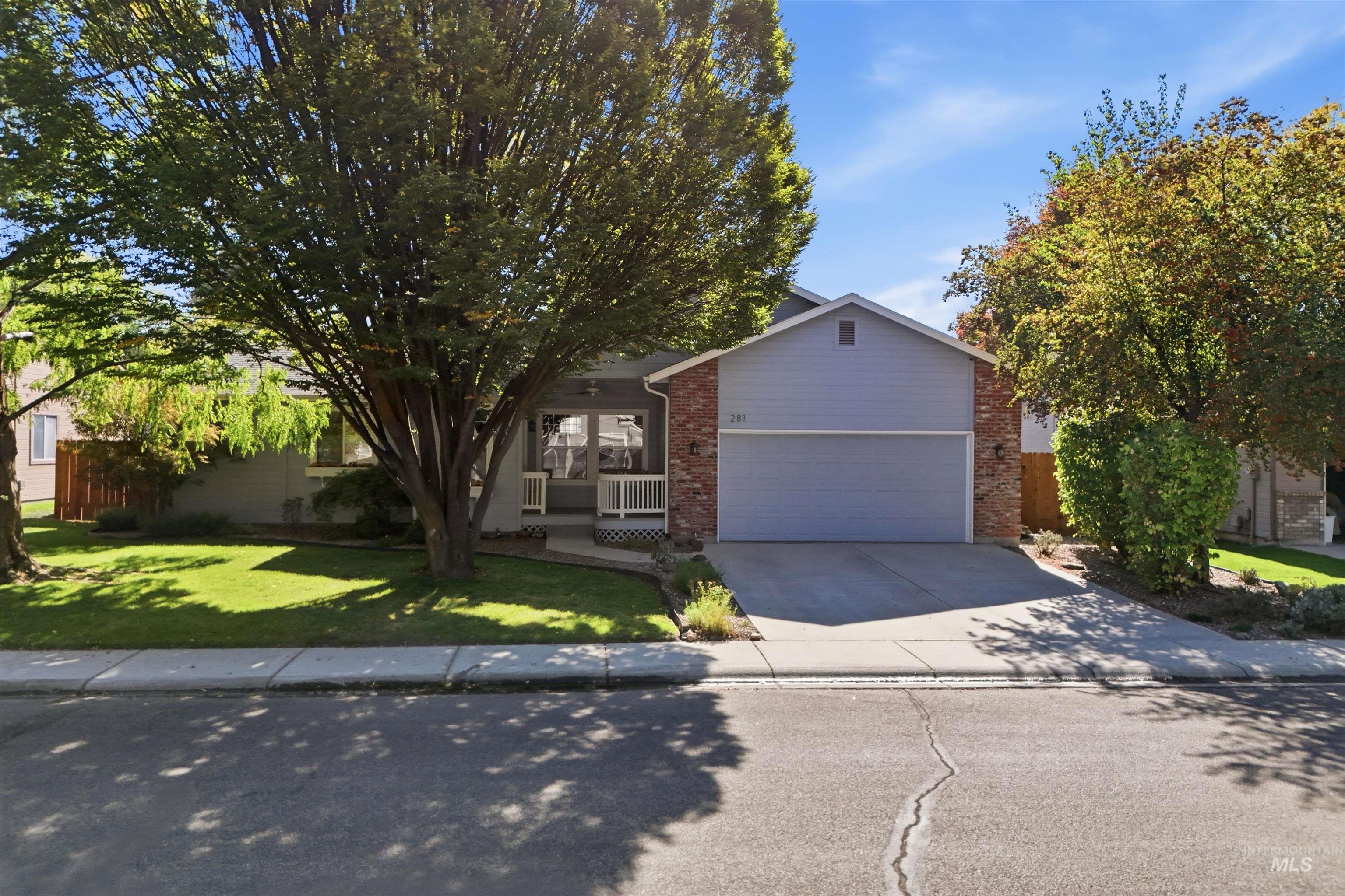 281 S Silverwood Way, Eagle, Idaho 83616, 3 Bedrooms, 2 Bathrooms, Residential For Sale, Price $534,900,MLS 99003774