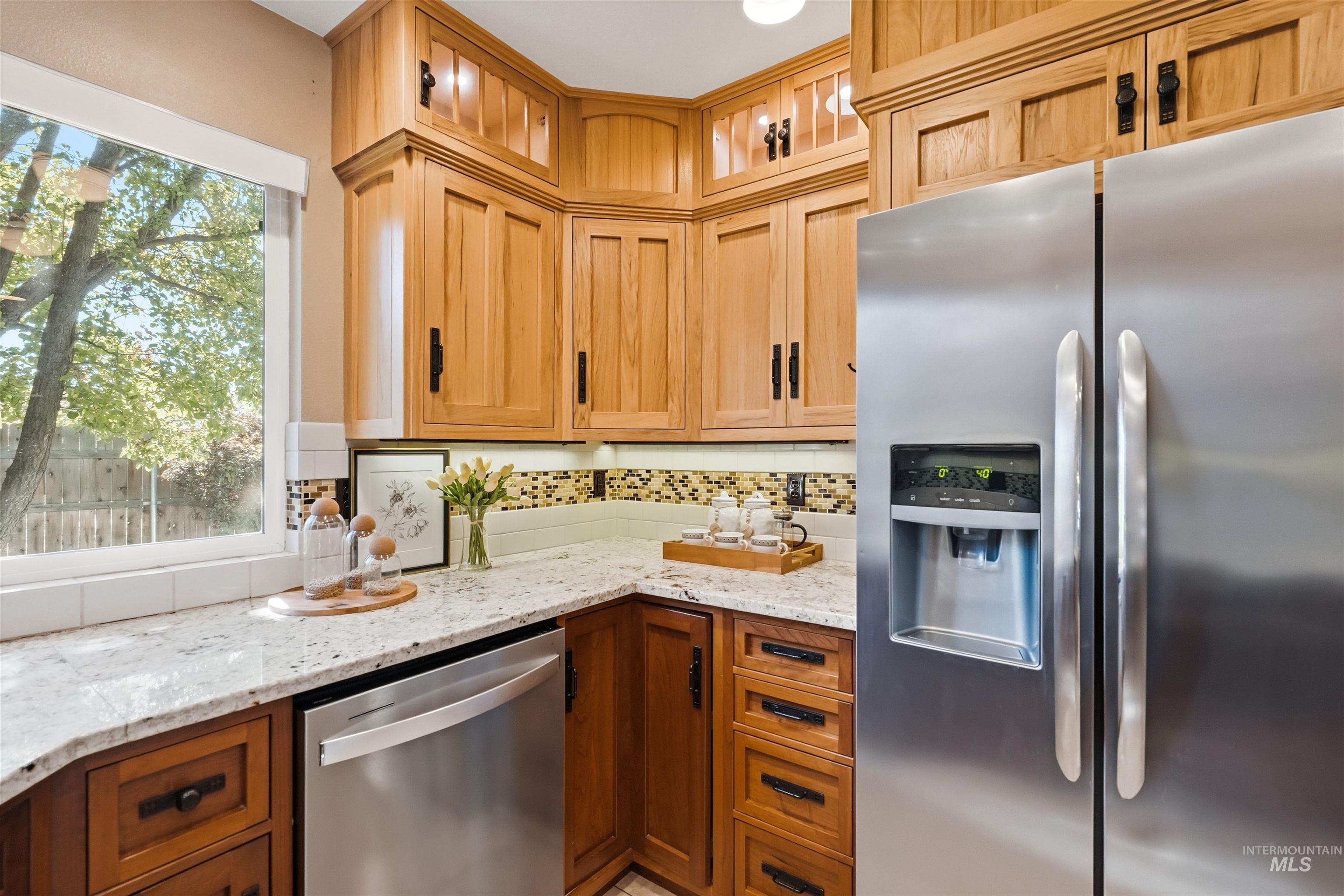 281 S Silverwood Way, Eagle, Idaho 83616, 3 Bedrooms, 2 Bathrooms, Residential For Sale, Price $534,900,MLS 99003774