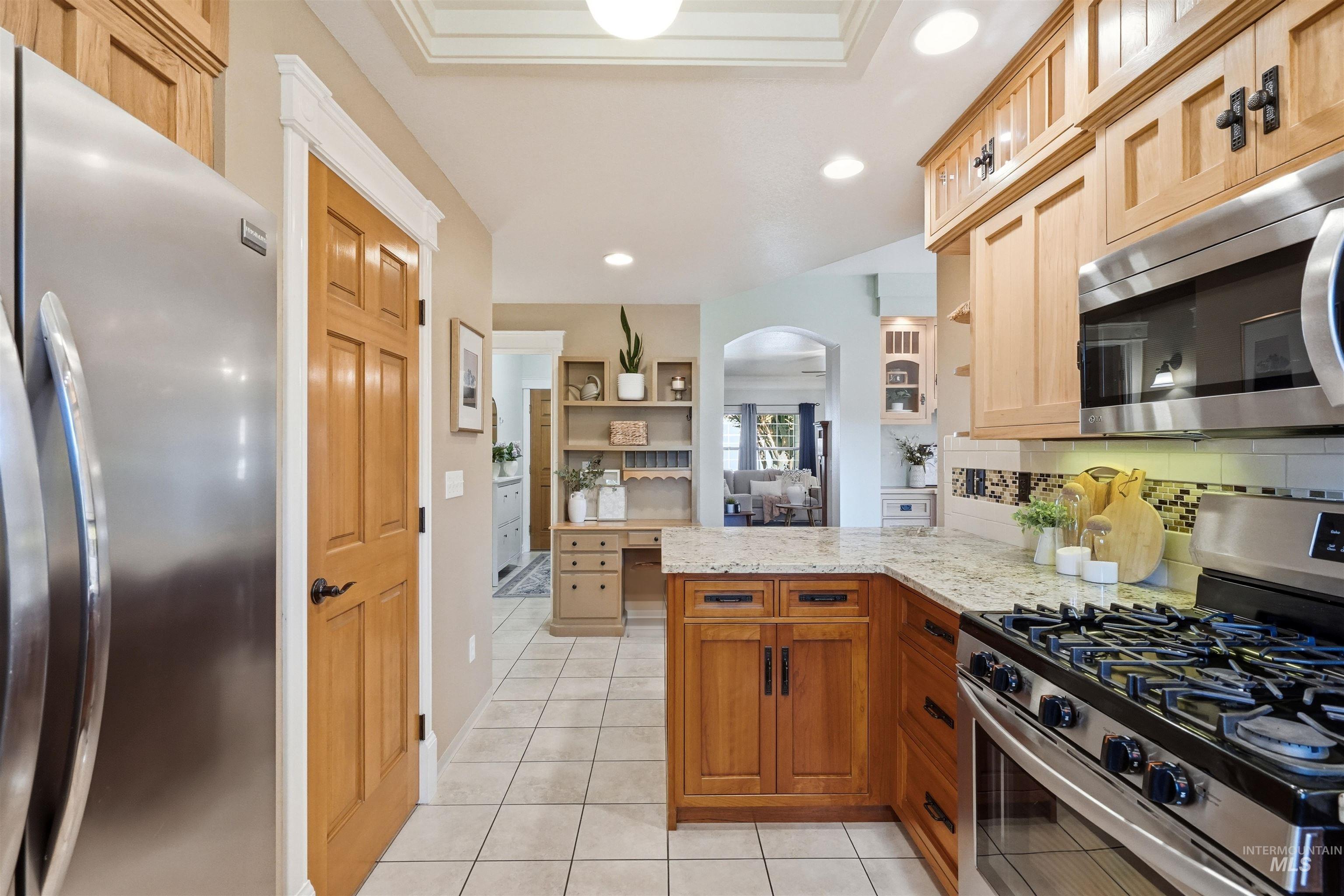 281 S Silverwood Way, Eagle, Idaho 83616, 3 Bedrooms, 2 Bathrooms, Residential For Sale, Price $534,900,MLS 99003774