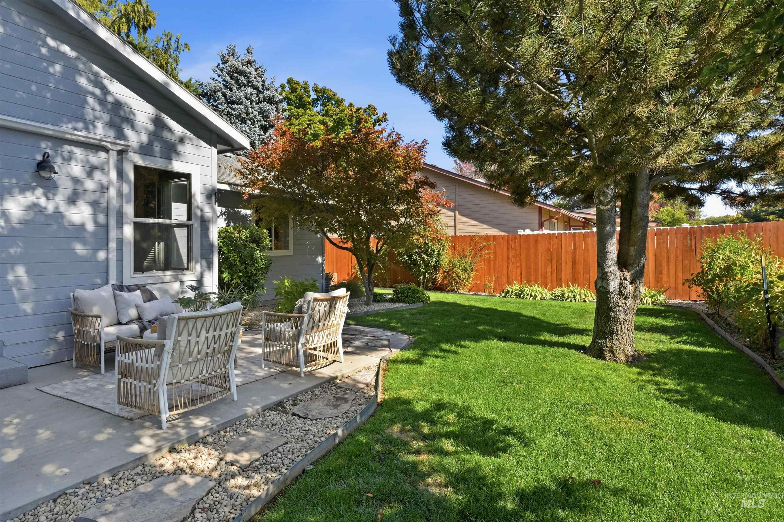 281 S Silverwood Way, Eagle, Idaho 83616, 3 Bedrooms, 2 Bathrooms, Residential For Sale, Price $534,900,MLS 99003774