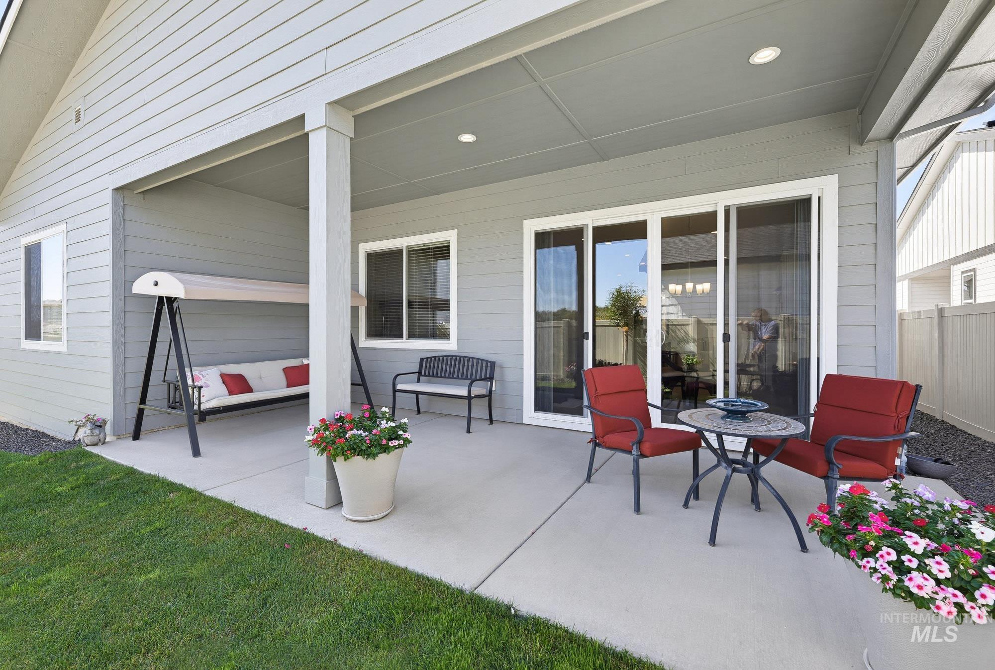 2306 Ice Fire Ave, Star, Idaho 83669, 4 Bedrooms, 3 Bathrooms, Residential For Sale, Price $559,900,MLS 99003775