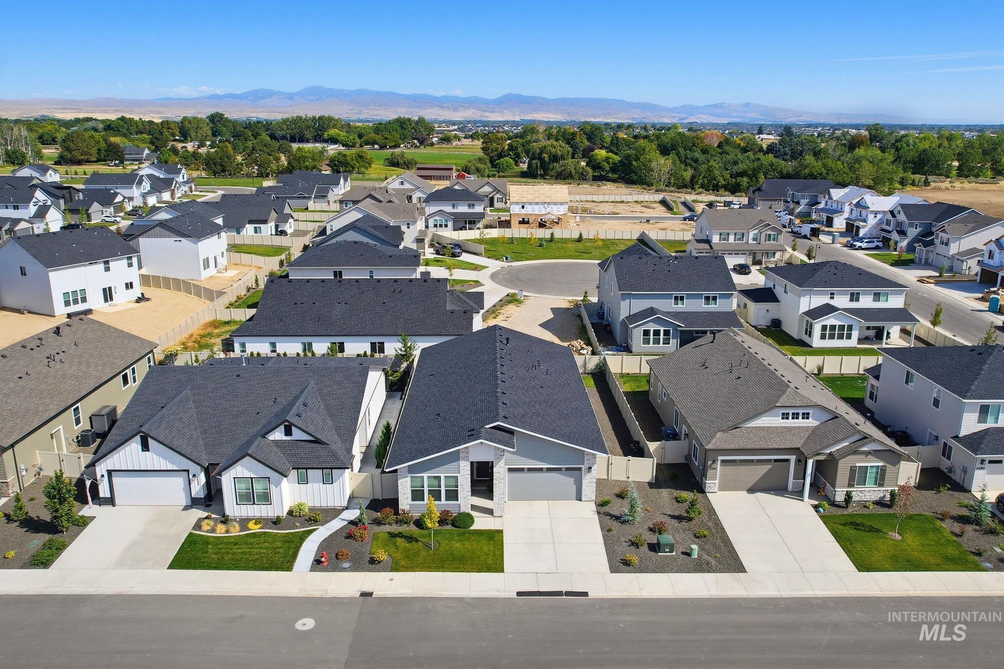 2306 Ice Fire Ave, Star, Idaho 83669, 4 Bedrooms, 3 Bathrooms, Residential For Sale, Price $559,900,MLS 99003775