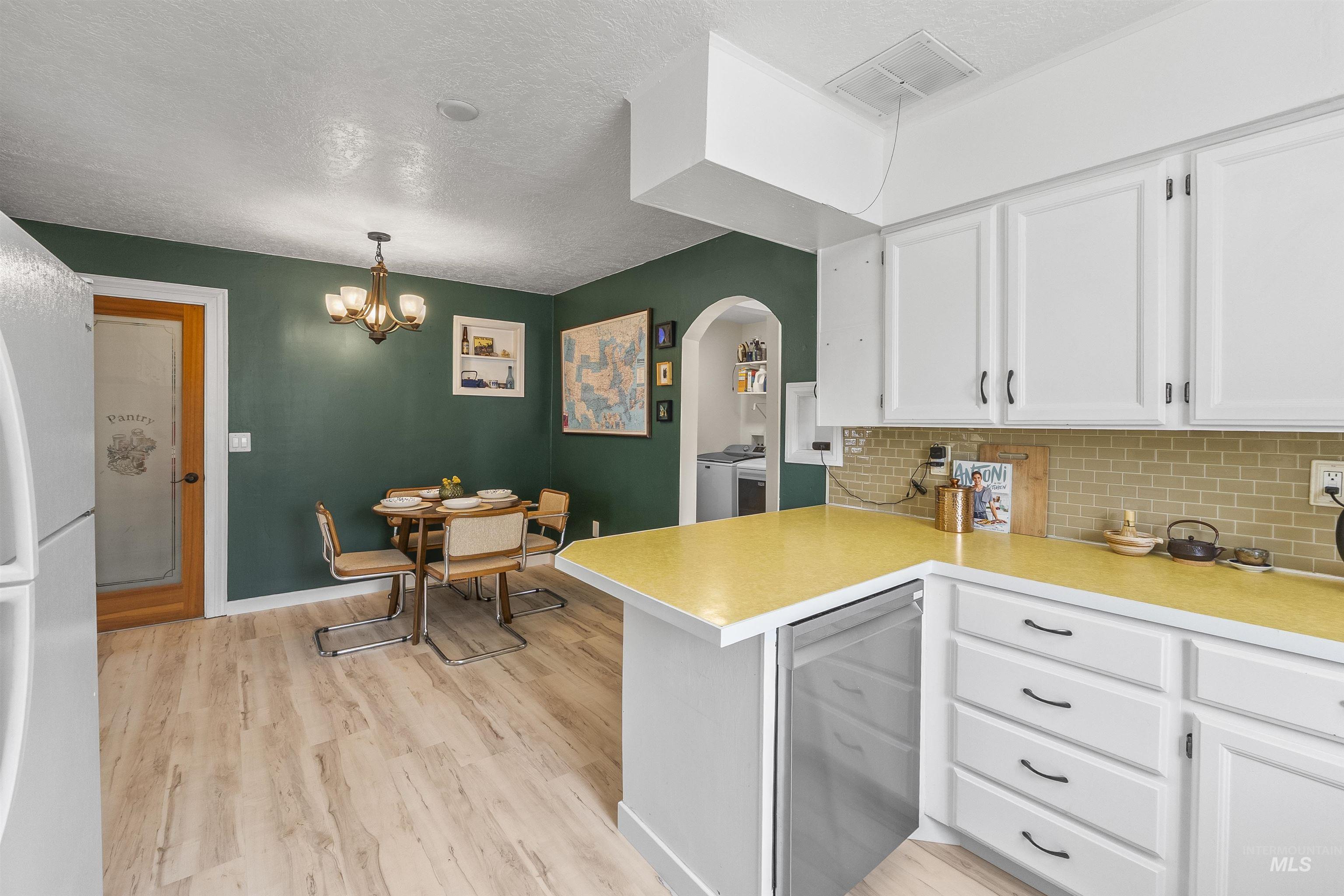 6308 W Butte Street, Boise, Idaho 83704, 3 Bedrooms, 1 Bathroom, Residential For Sale, Price $389,900, 99003776
