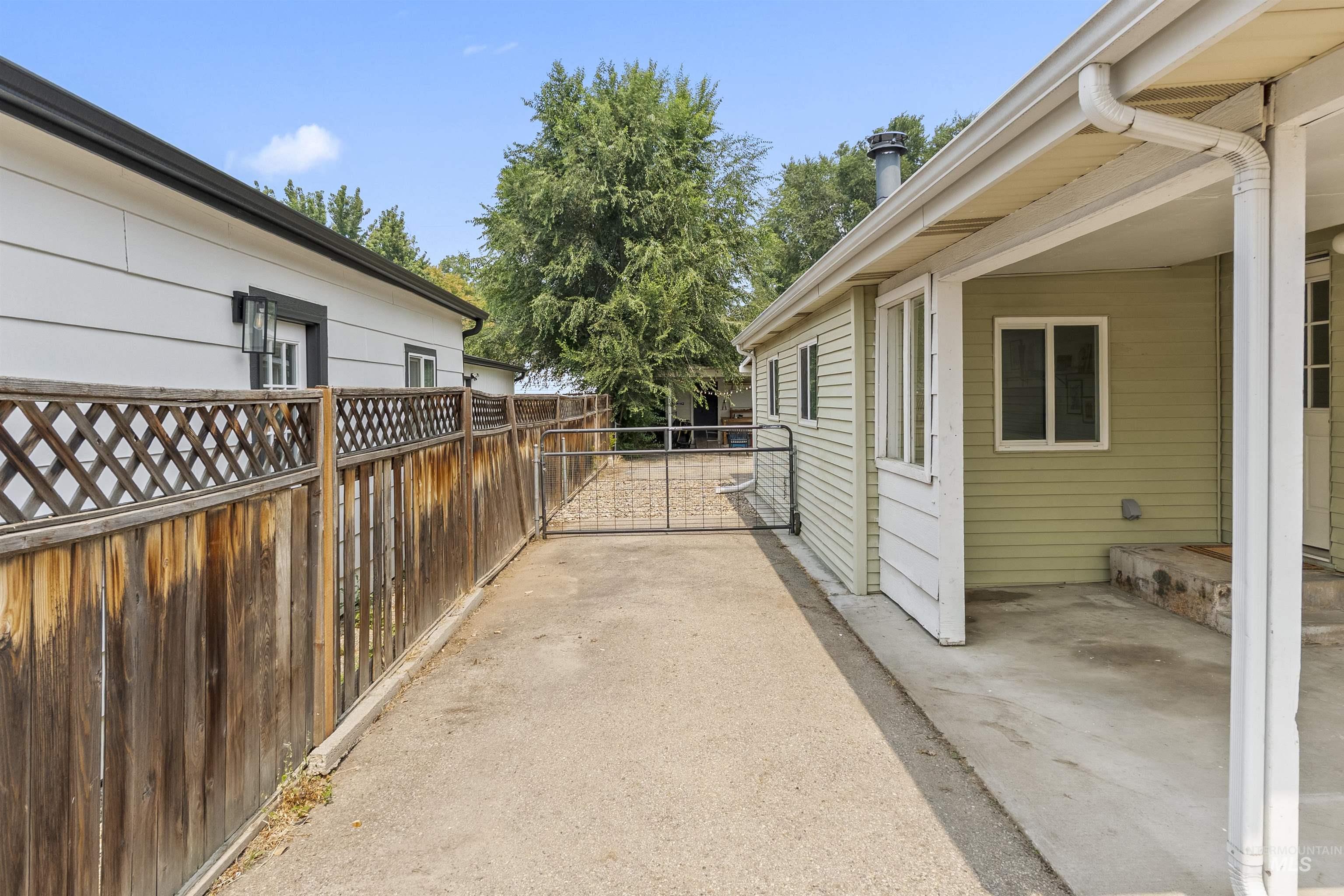 6308 W Butte Street, Boise, Idaho 83704, 3 Bedrooms, 1 Bathroom, Residential For Sale, Price $389,900, 99003776