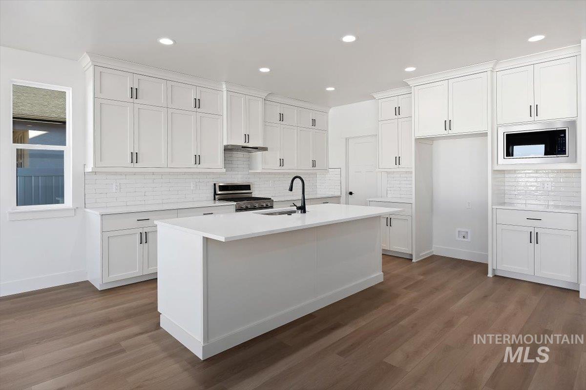 382 Maxine Lane West, Kimberly, Idaho 83341, 4 Bedrooms, 3.5 Bathrooms, Residential For Sale, Price $696,550,MLS 99003779