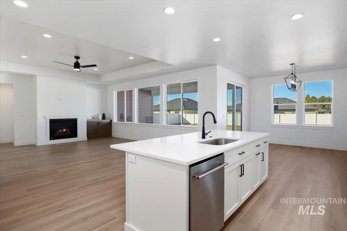 382 Maxine Lane West, Kimberly, Idaho 83341, 4 Bedrooms, 3.5 Bathrooms, Residential For Sale, Price $696,550,MLS 99003779