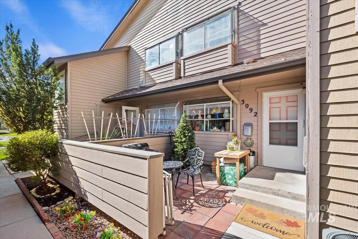 3092 S Gekeler Ln, Boise, Idaho 83706, 2 Bedrooms, 2 Bathrooms, Residential For Sale, Price $331,900, 99003780