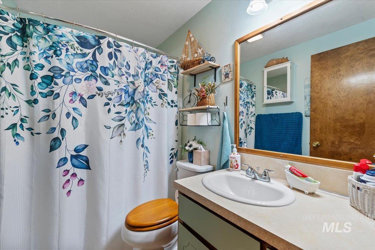 3092 S Gekeler Ln, Boise, Idaho 83706, 2 Bedrooms, 2 Bathrooms, Residential For Sale, Price $331,900, 99003780