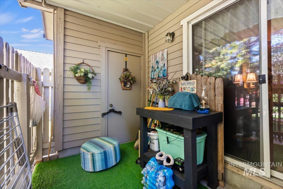 3092 S Gekeler Ln, Boise, Idaho 83706, 2 Bedrooms, 2 Bathrooms, Residential For Sale, Price $331,900, 99003780