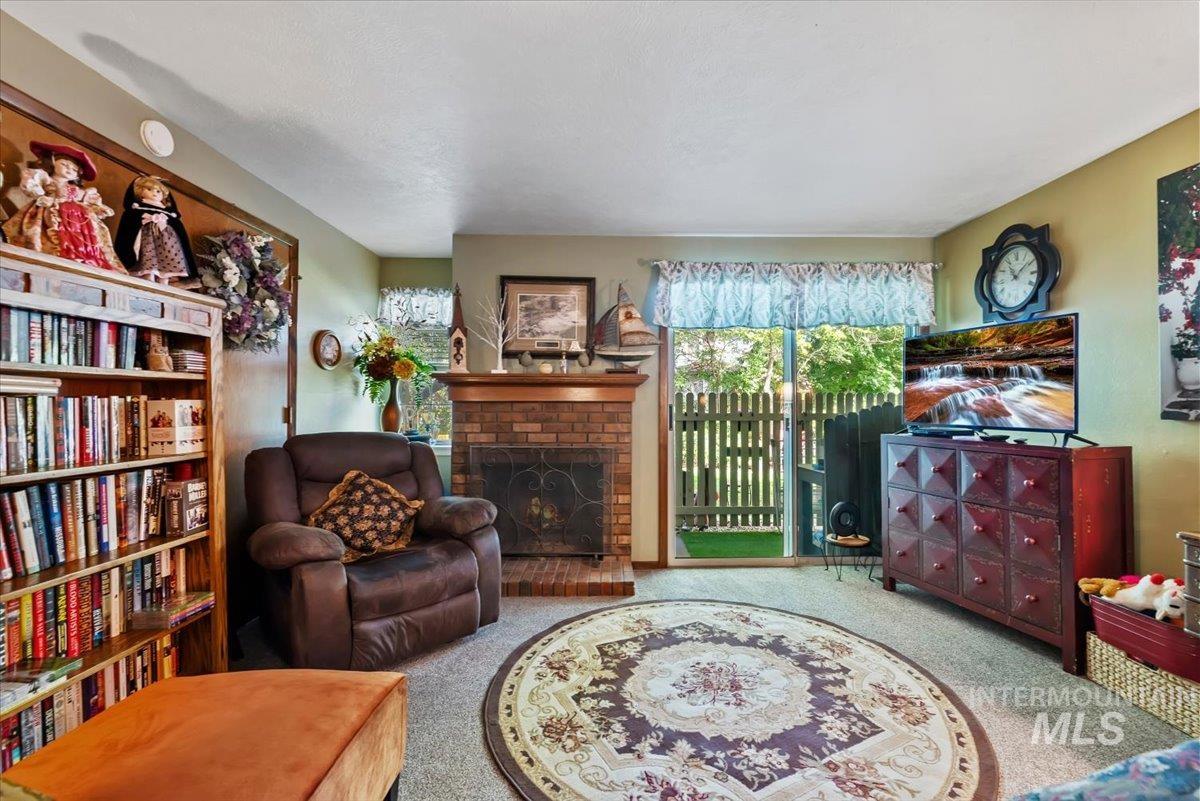 3092 S Gekeler Ln, Boise, Idaho 83706, 2 Bedrooms, 2 Bathrooms, Residential For Sale, Price $331,900, 99003780