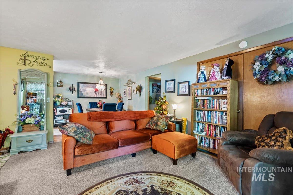 3092 S Gekeler Ln, Boise, Idaho 83706, 2 Bedrooms, 2 Bathrooms, Residential For Sale, Price $331,900, 99003780