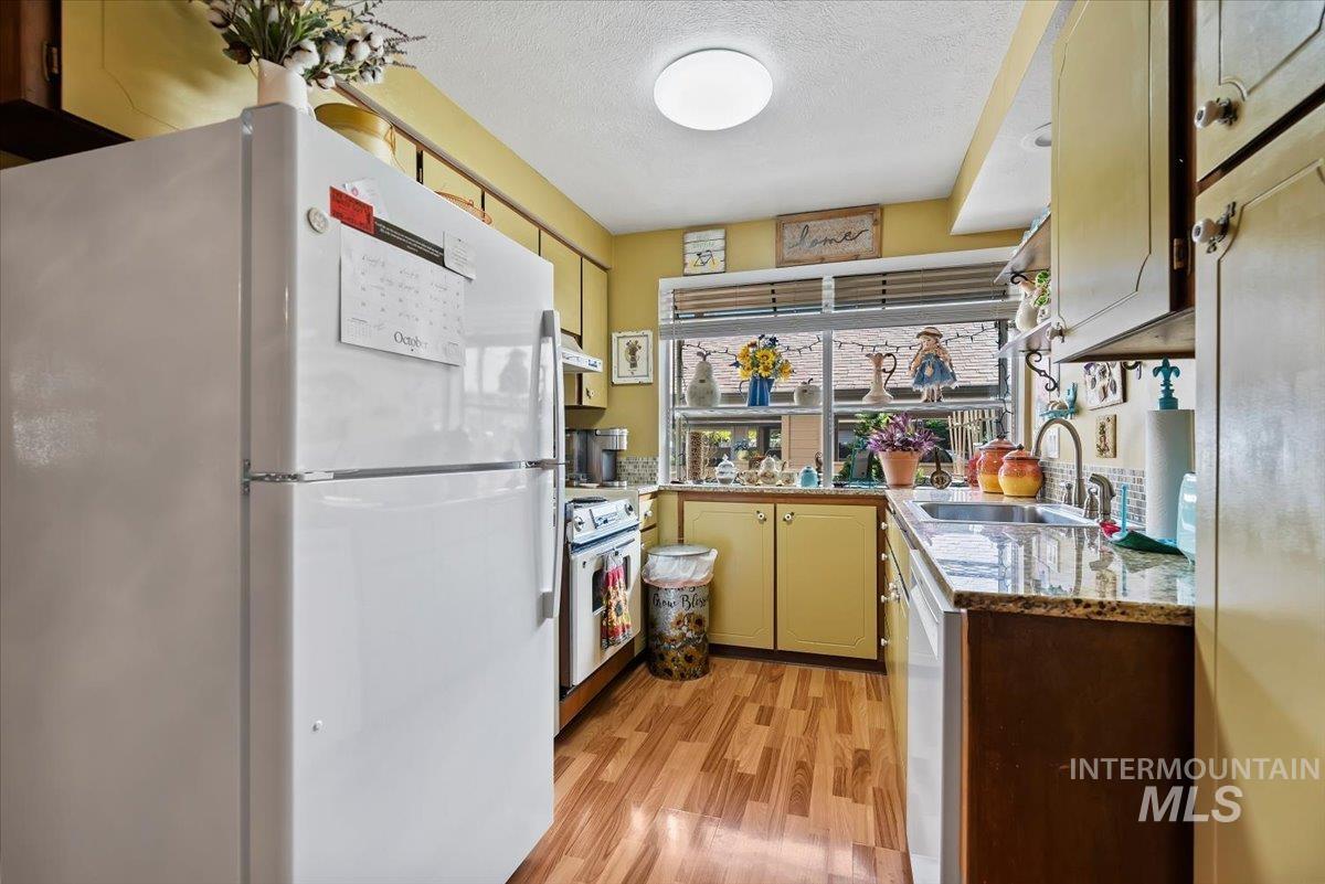3092 S Gekeler Ln, Boise, Idaho 83706, 2 Bedrooms, 2 Bathrooms, Residential For Sale, Price $331,900, 99003780