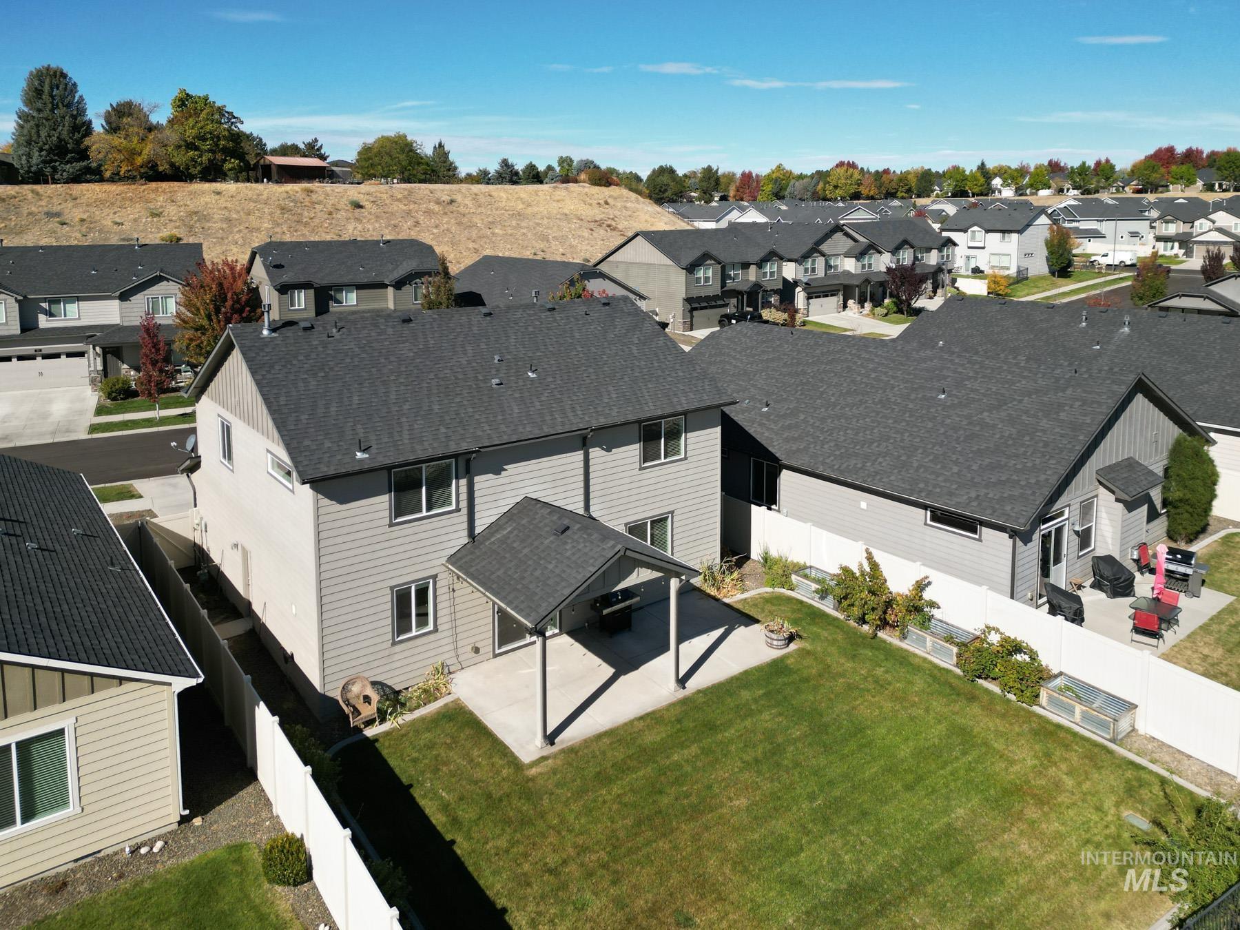 32 N Wooddale Ave, Eagle, Idaho 83616, 5 Bedrooms, 2.5 Bathrooms, Residential For Sale, Price $599,000,MLS 99003784