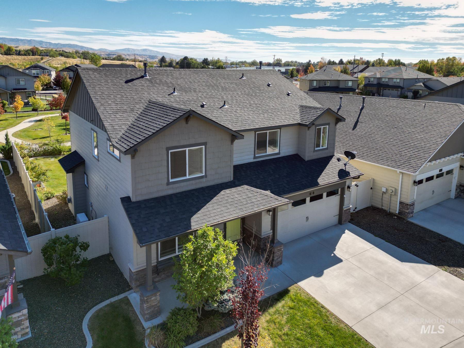 32 N Wooddale Ave, Eagle, Idaho 83616, 5 Bedrooms, 2.5 Bathrooms, Residential For Sale, Price $599,000, 99003784